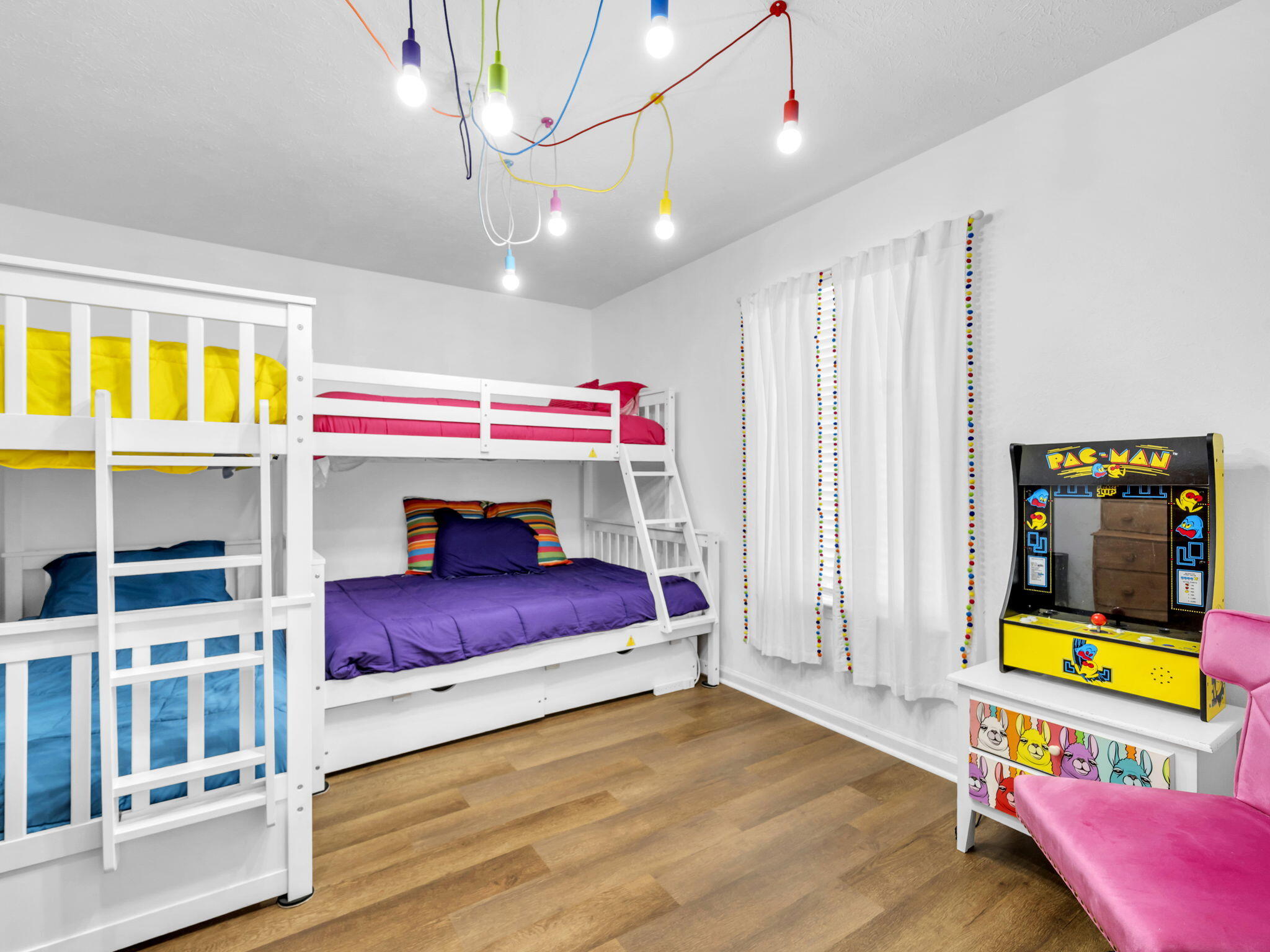 HOLIDAY BEACH UNIT 15 - Residential