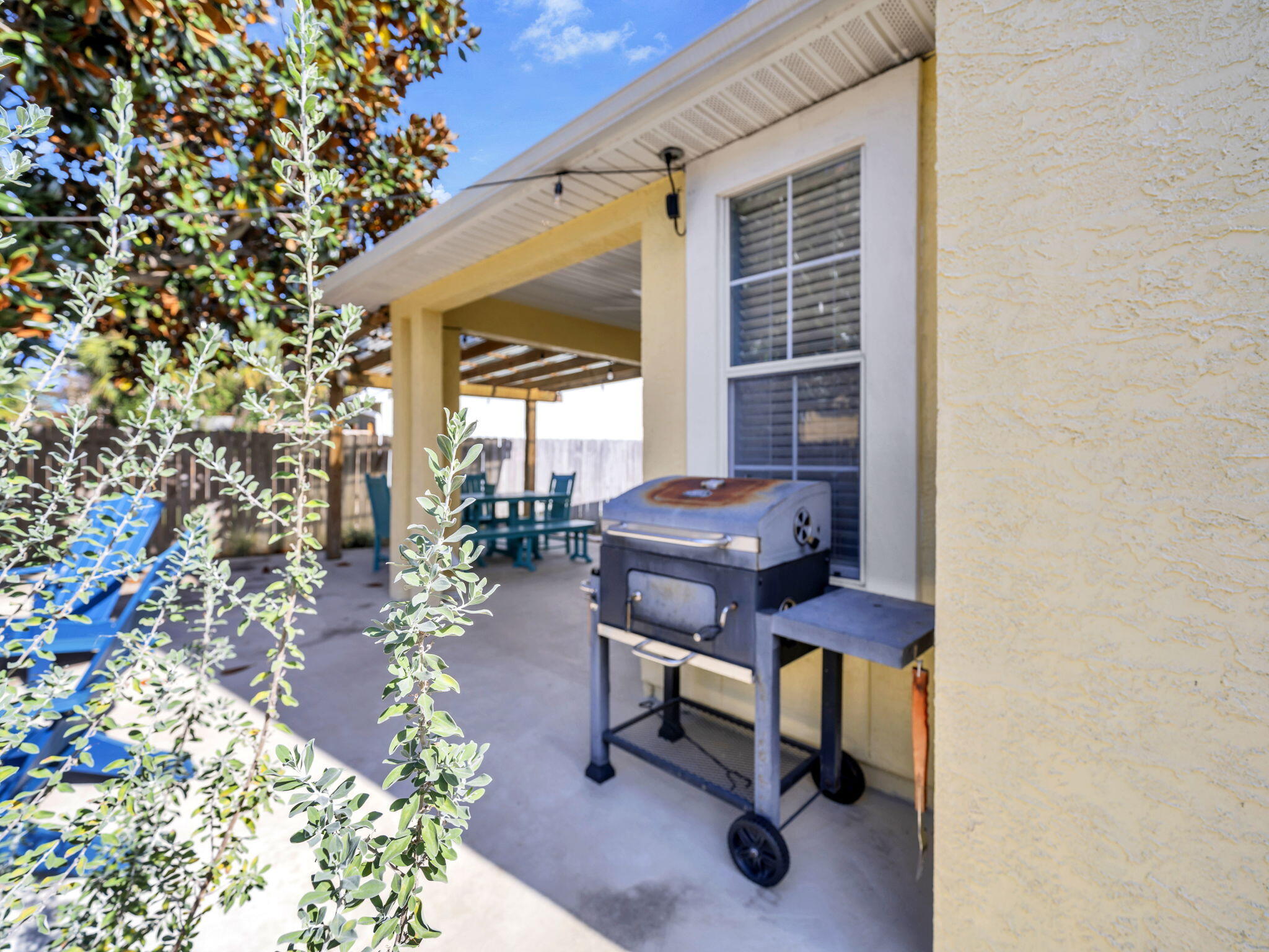 HOLIDAY BEACH UNIT 15 - Residential