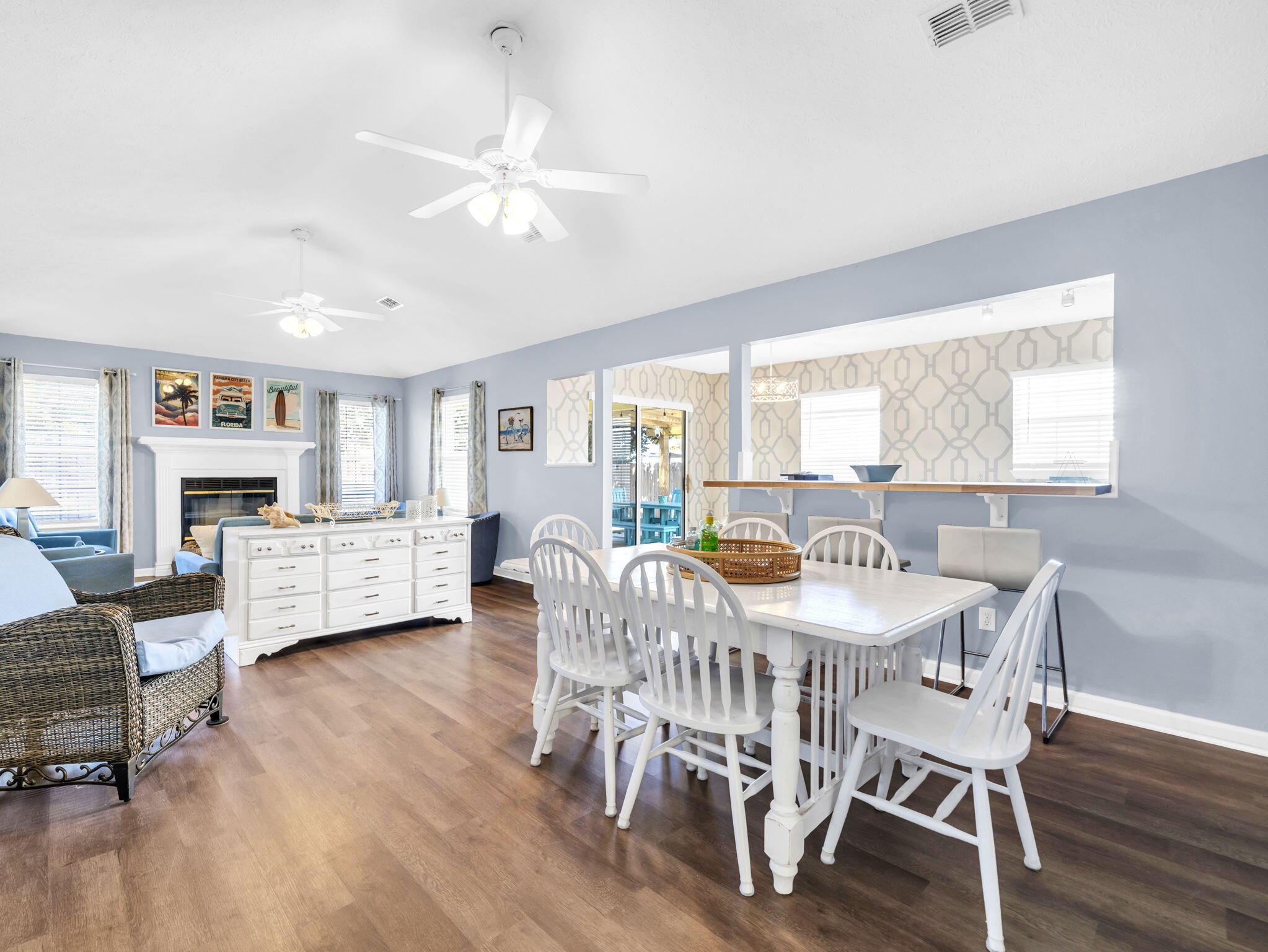 HOLIDAY BEACH UNIT 15 - Residential