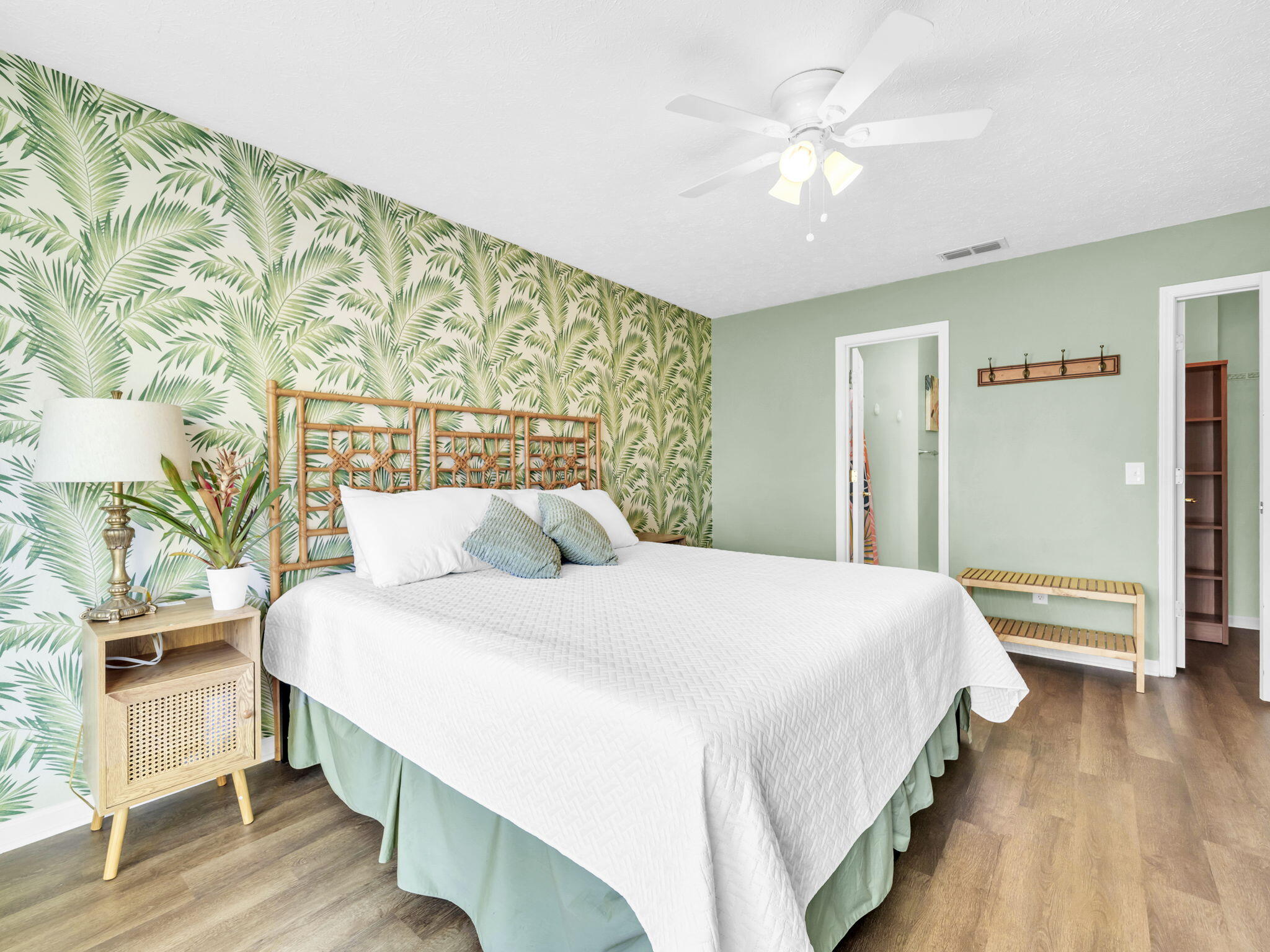 HOLIDAY BEACH UNIT 15 - Residential