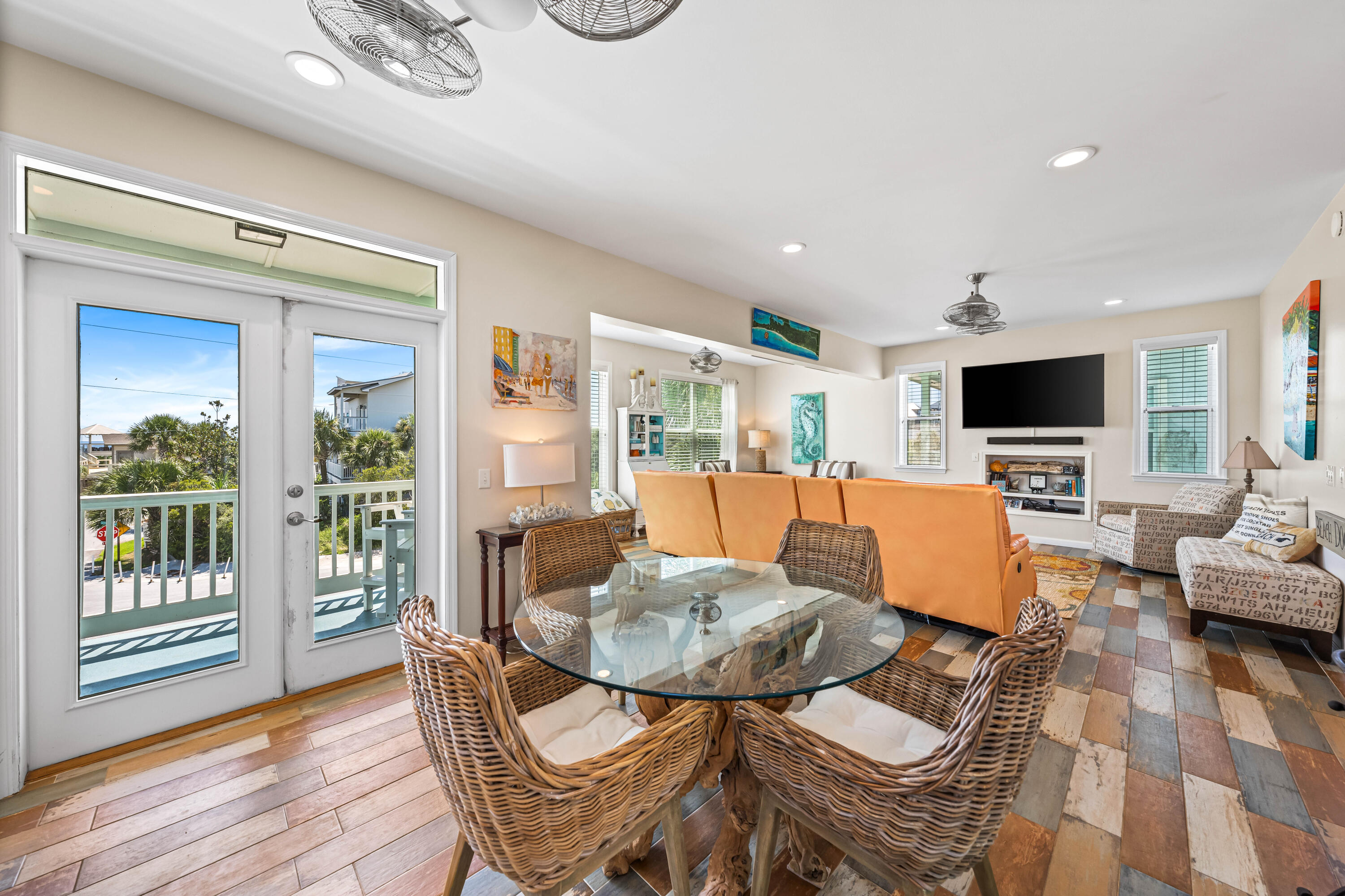 EASTERN LAKE ESTATES/SEAGROVE - Residential