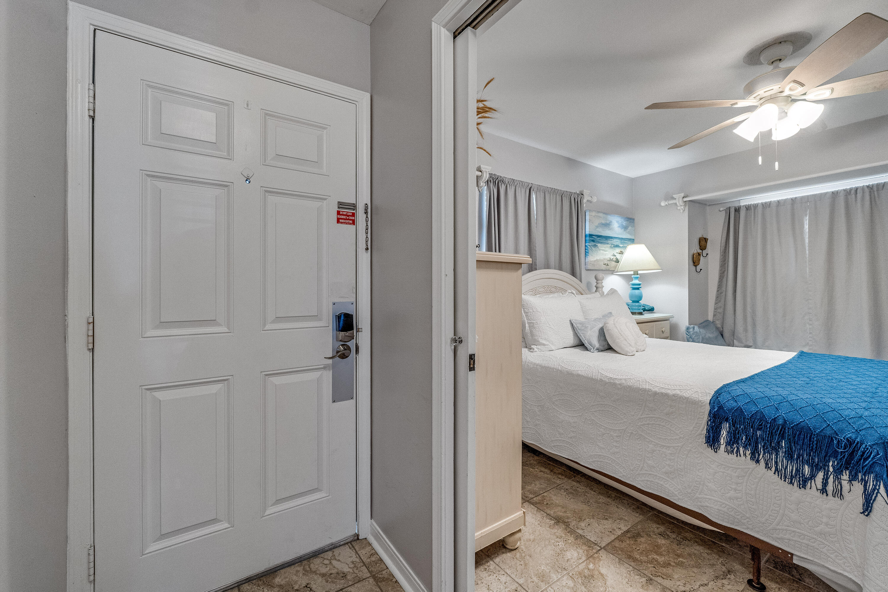 SUMMER BREEZE CONDO - Residential