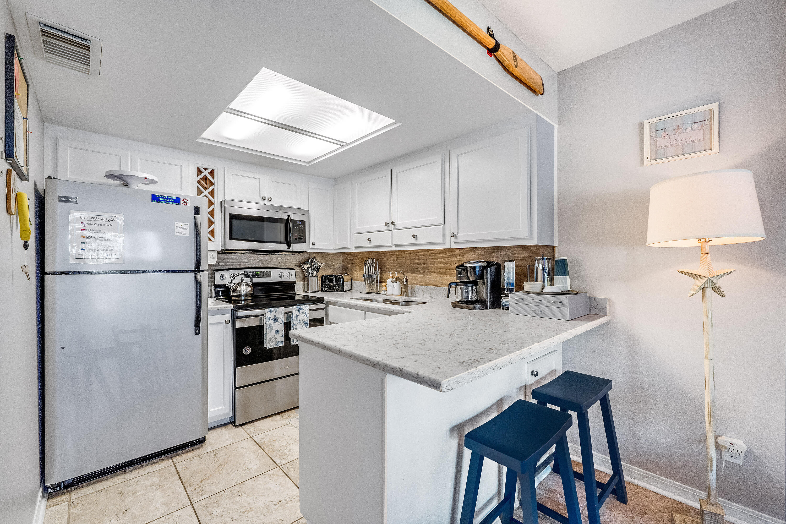 SUMMER BREEZE CONDO - Residential