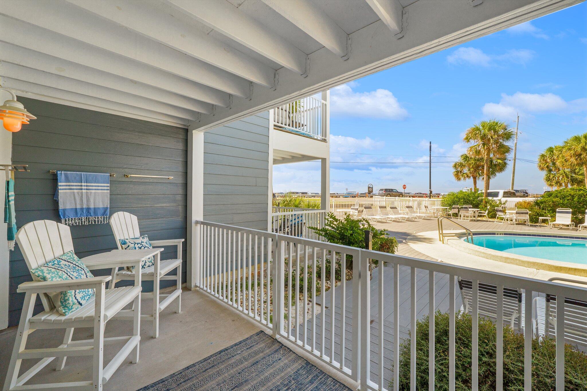 SUMMER BREEZE CONDO - Residential