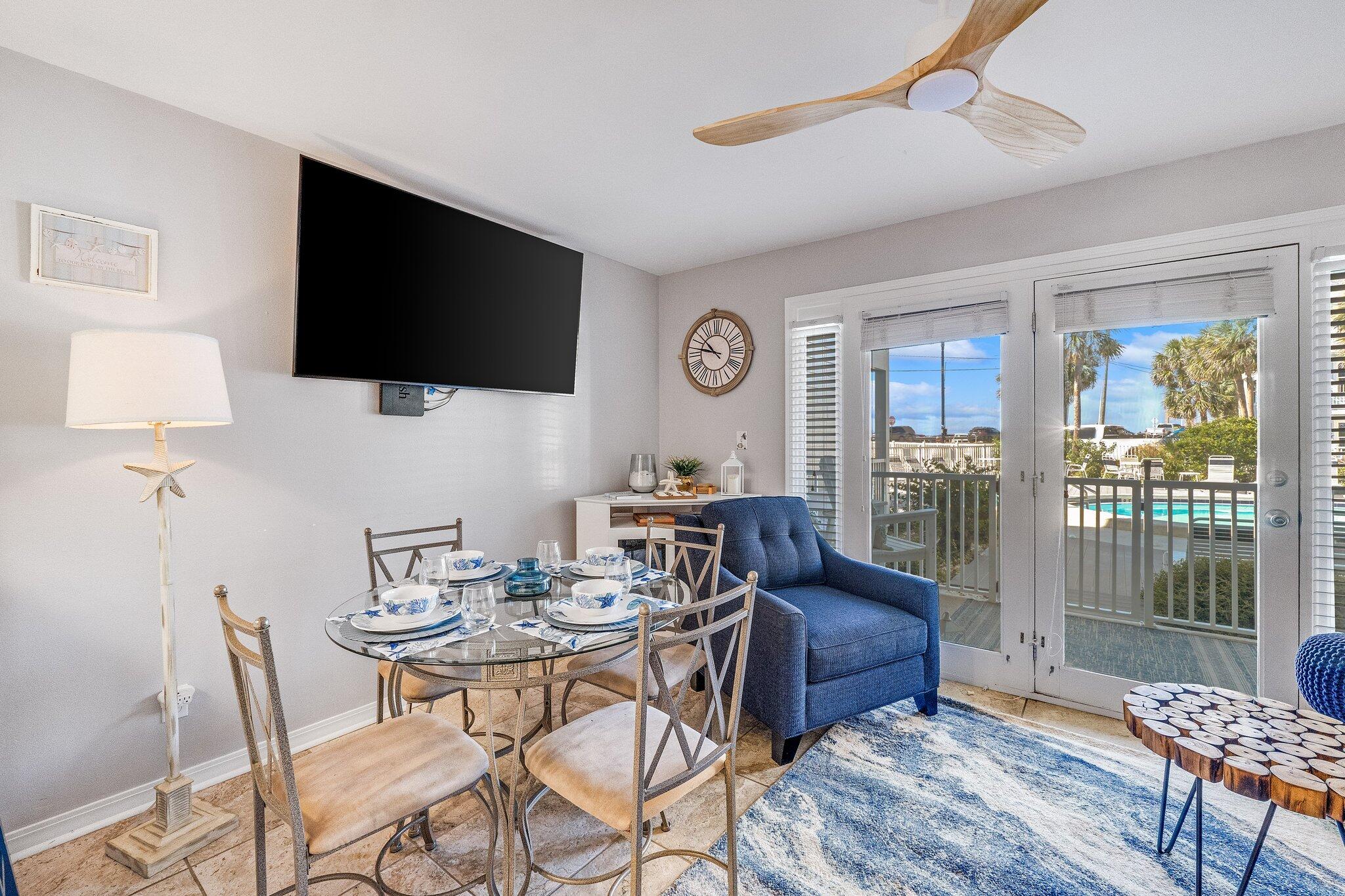 SUMMER BREEZE CONDO - Residential