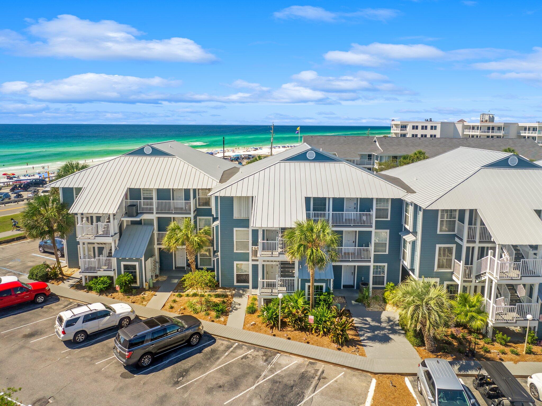 SUMMER BREEZE CONDO - Residential