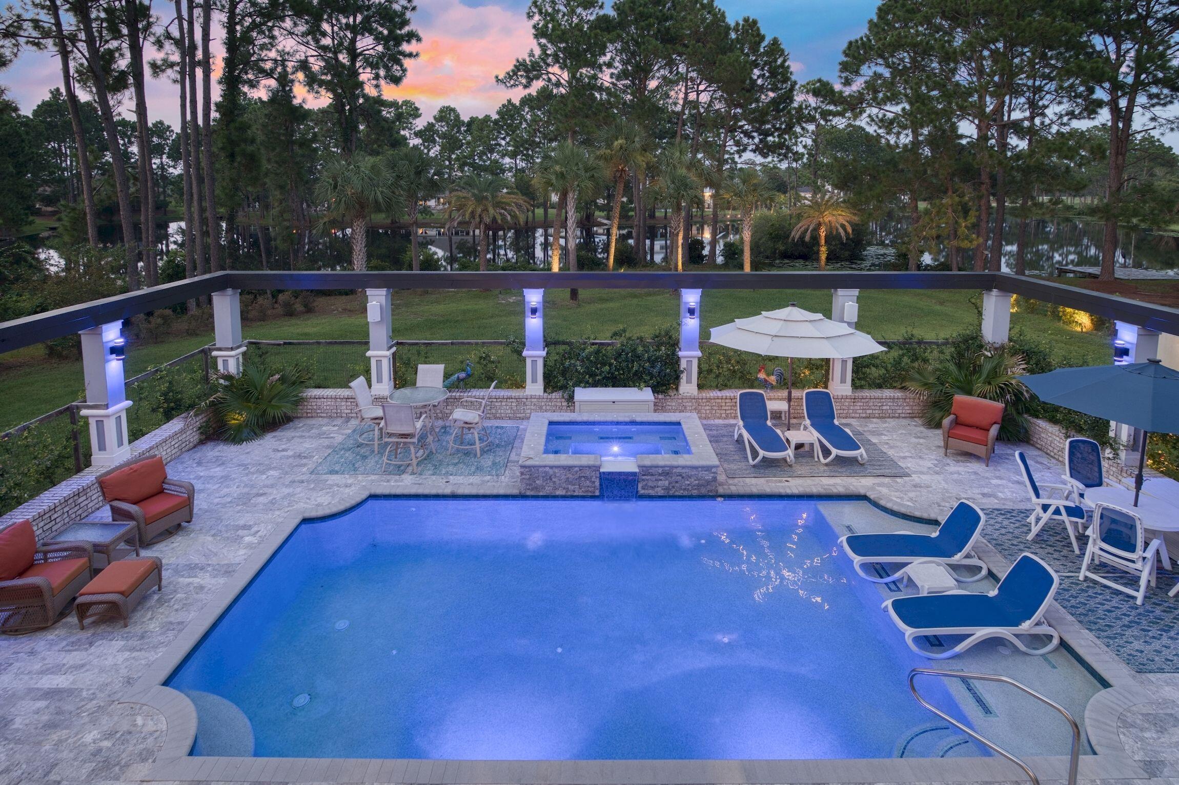 COUNTRY CLUB HILLS - Residential