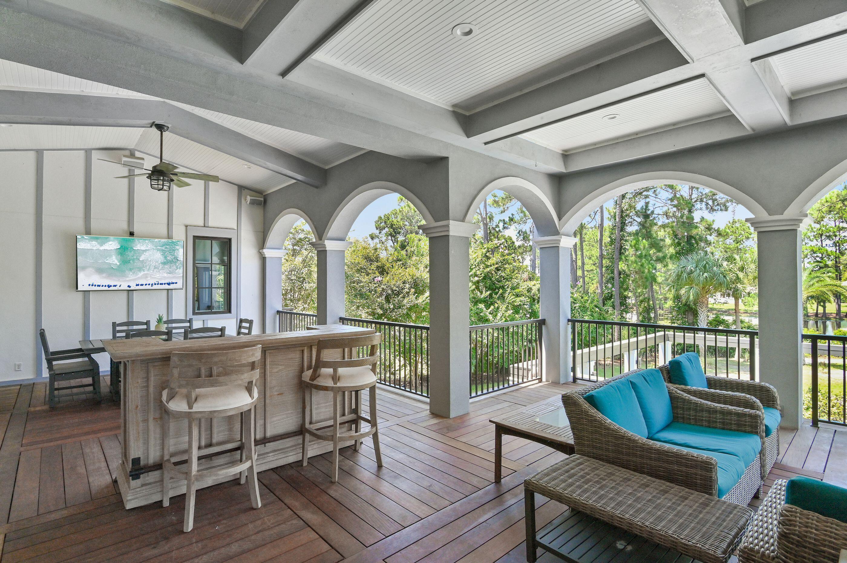 COUNTRY CLUB HILLS - Residential