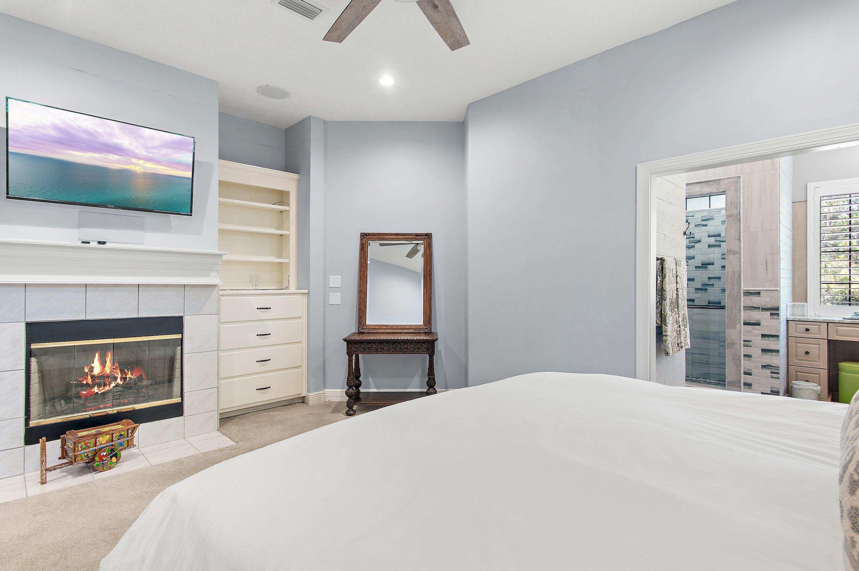COUNTRY CLUB HILLS - Residential