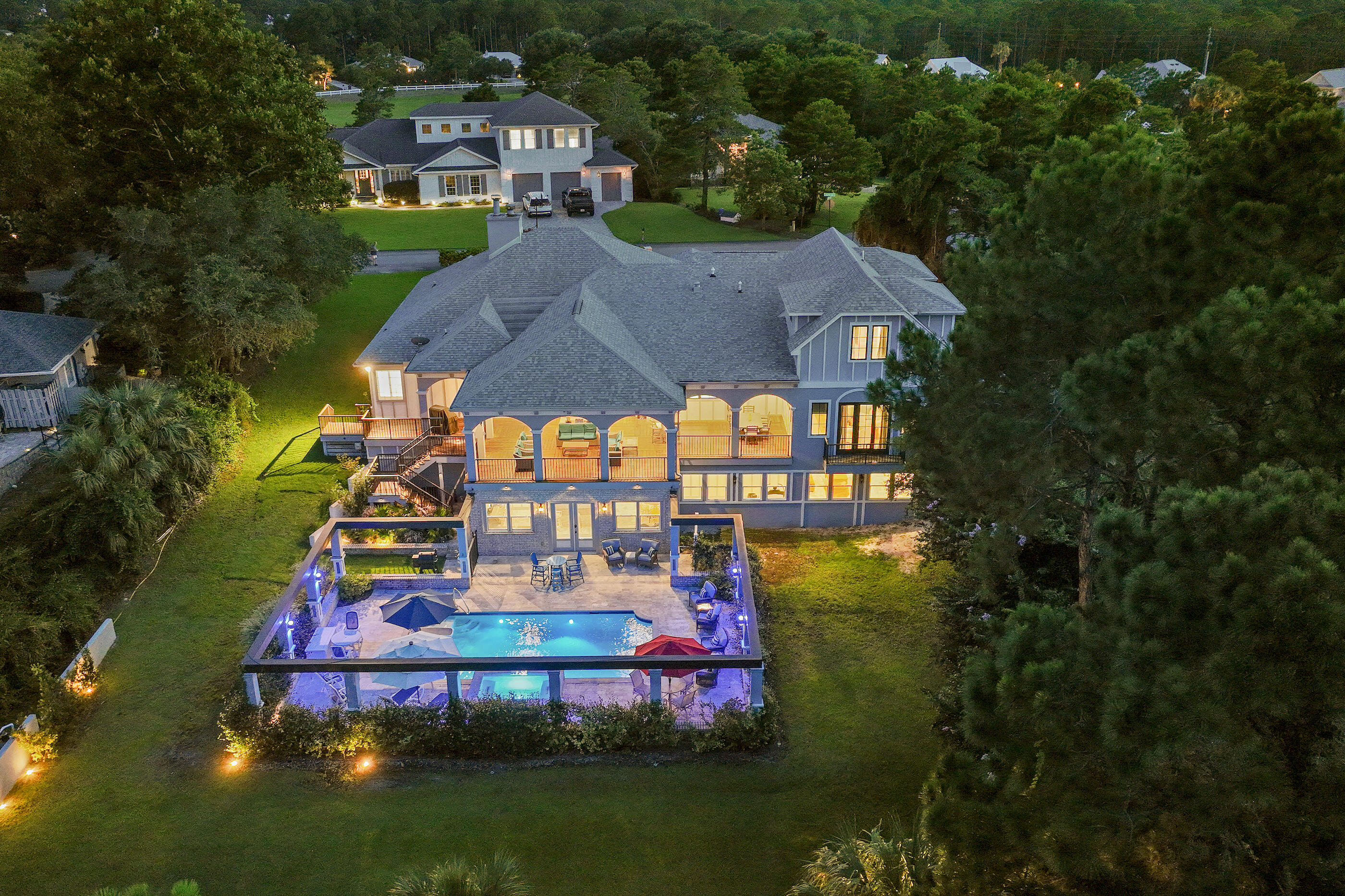 COUNTRY CLUB HILLS - Residential