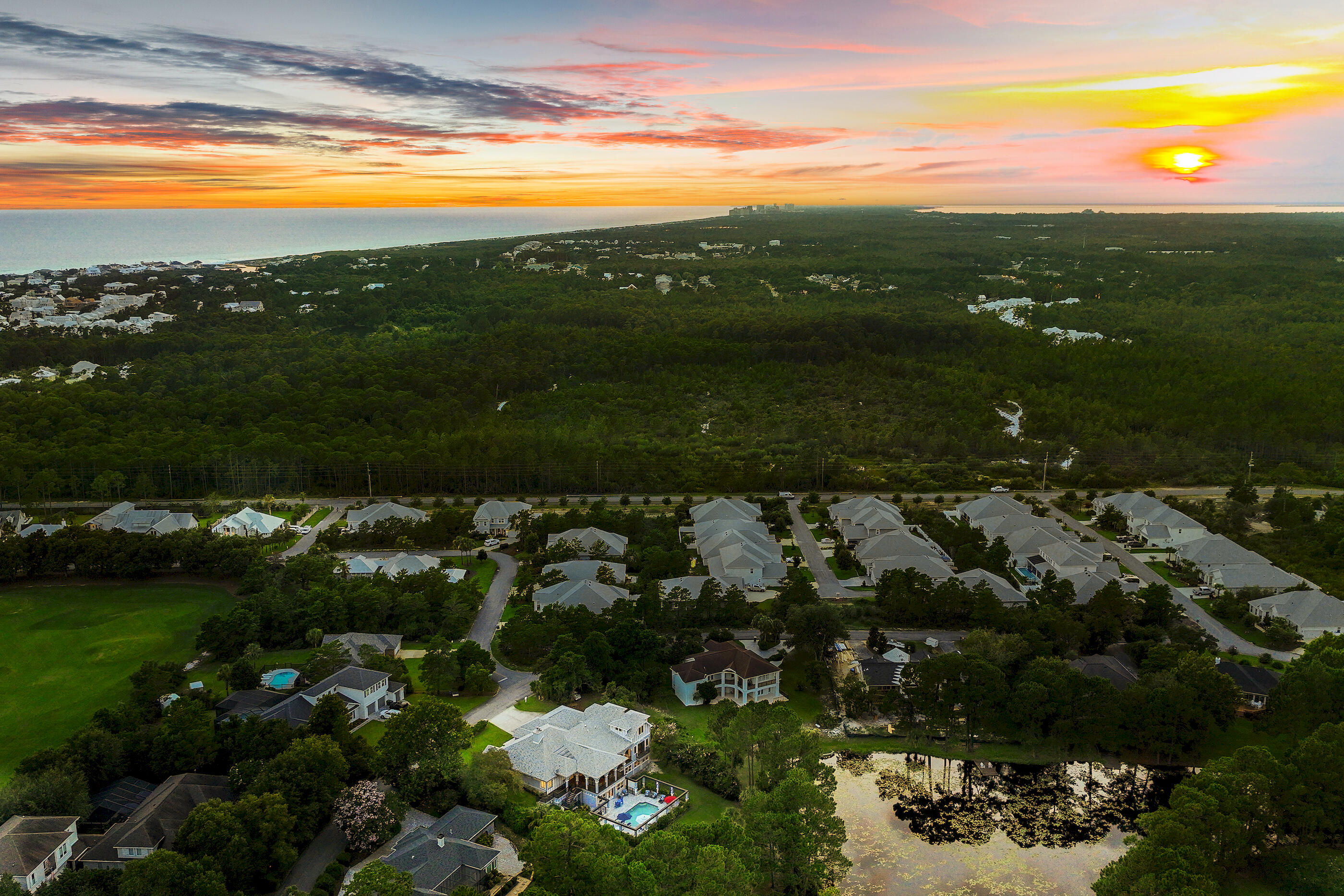 COUNTRY CLUB HILLS - Residential