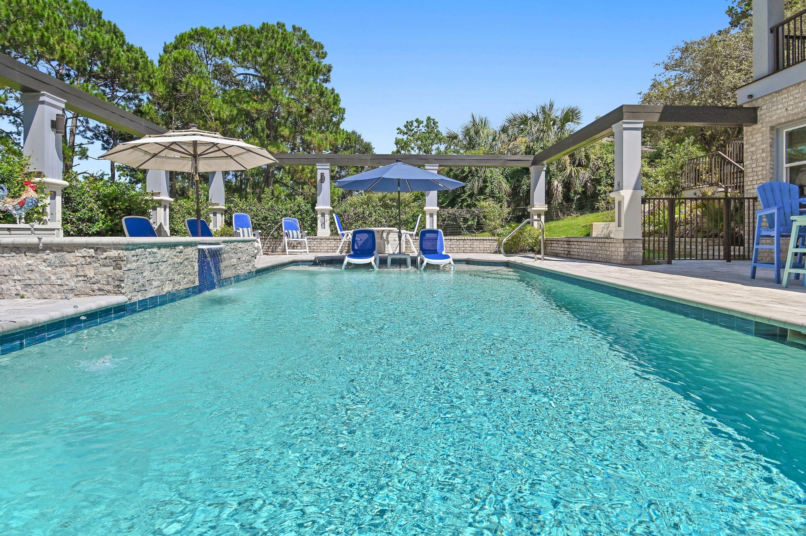 COUNTRY CLUB HILLS - Residential