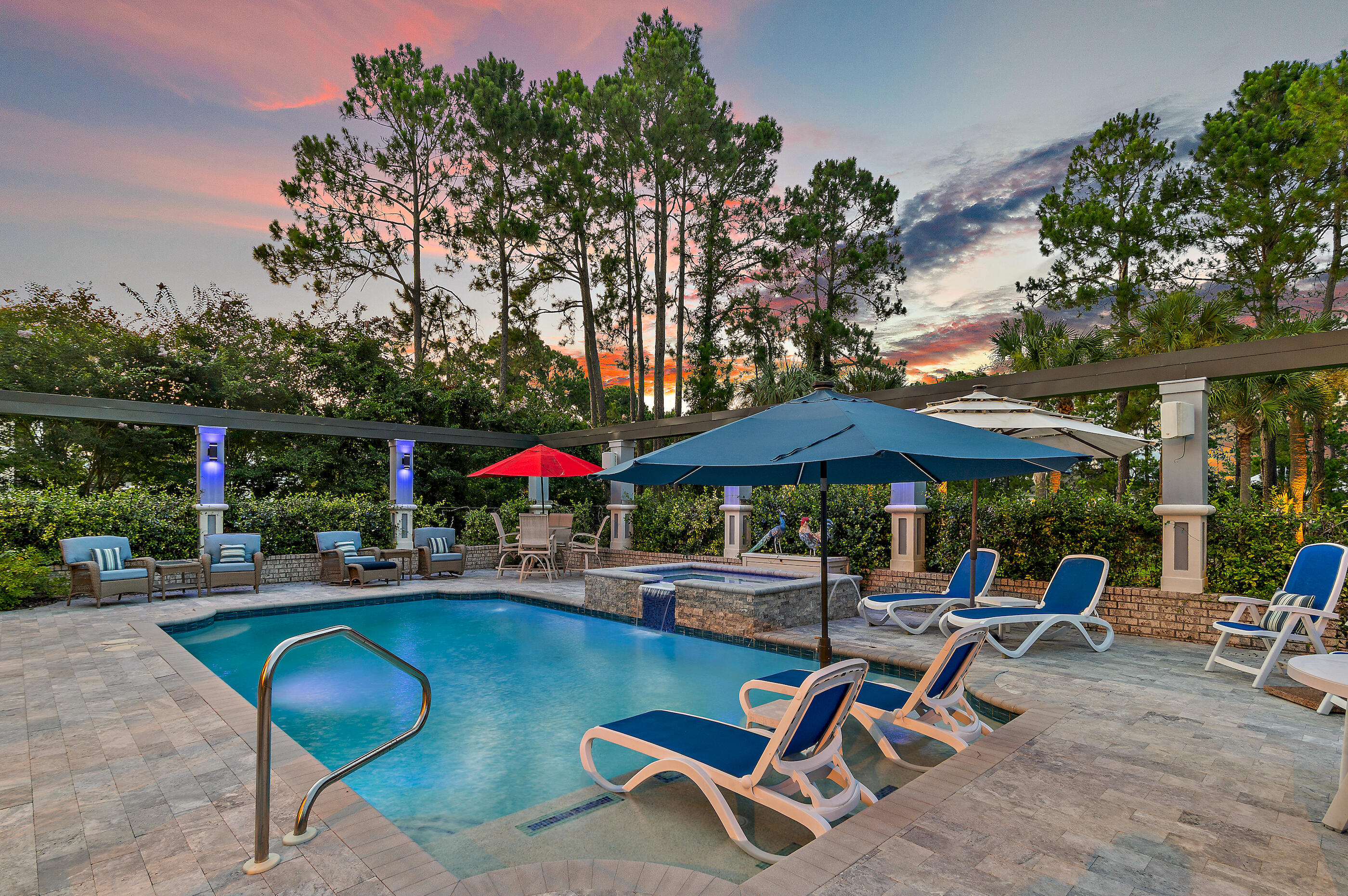 COUNTRY CLUB HILLS - Residential