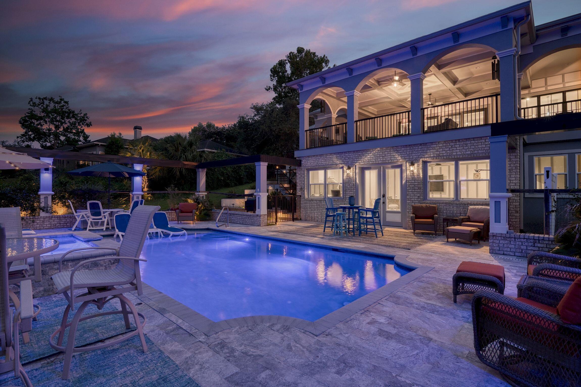 COUNTRY CLUB HILLS - Residential