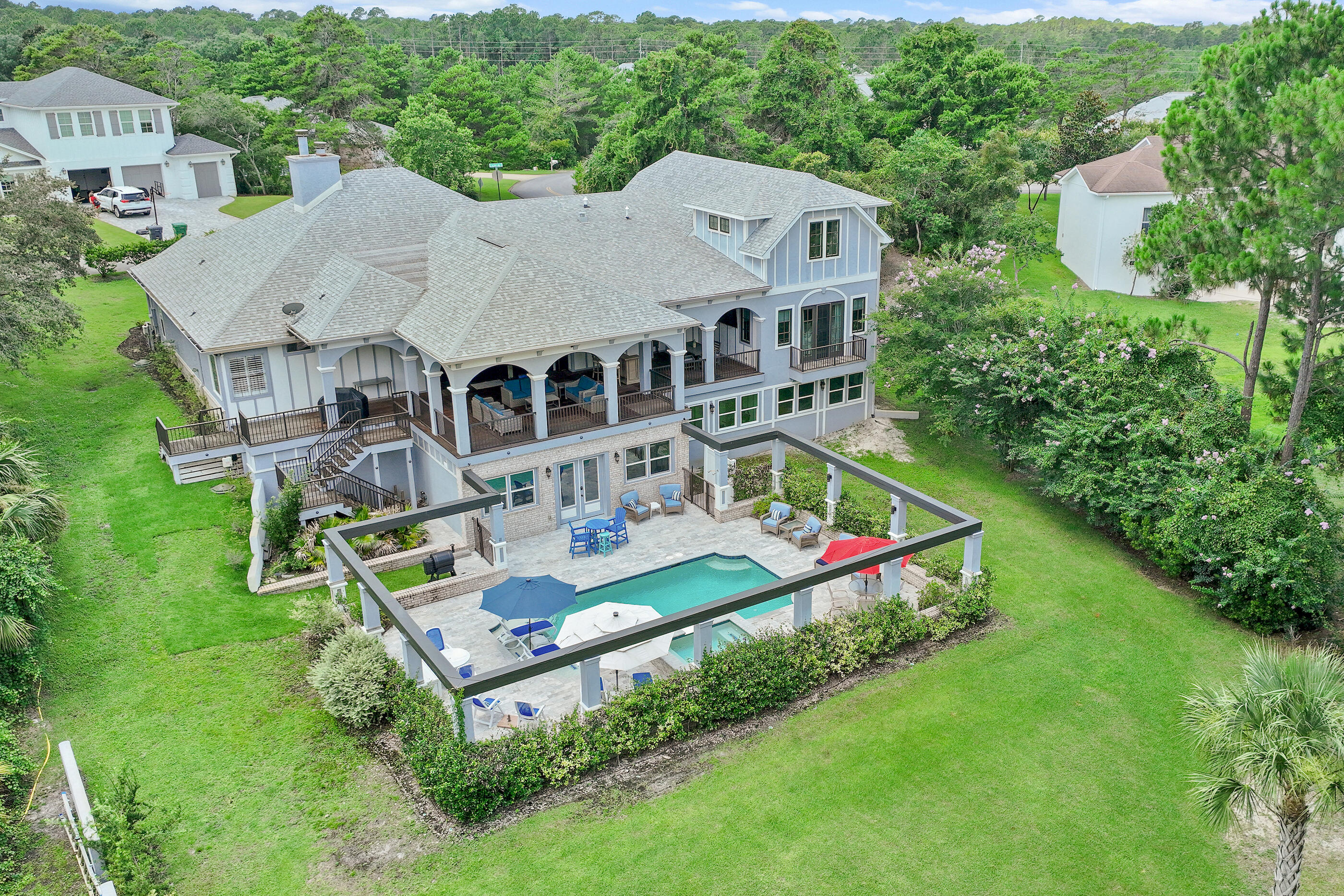 COUNTRY CLUB HILLS - Residential