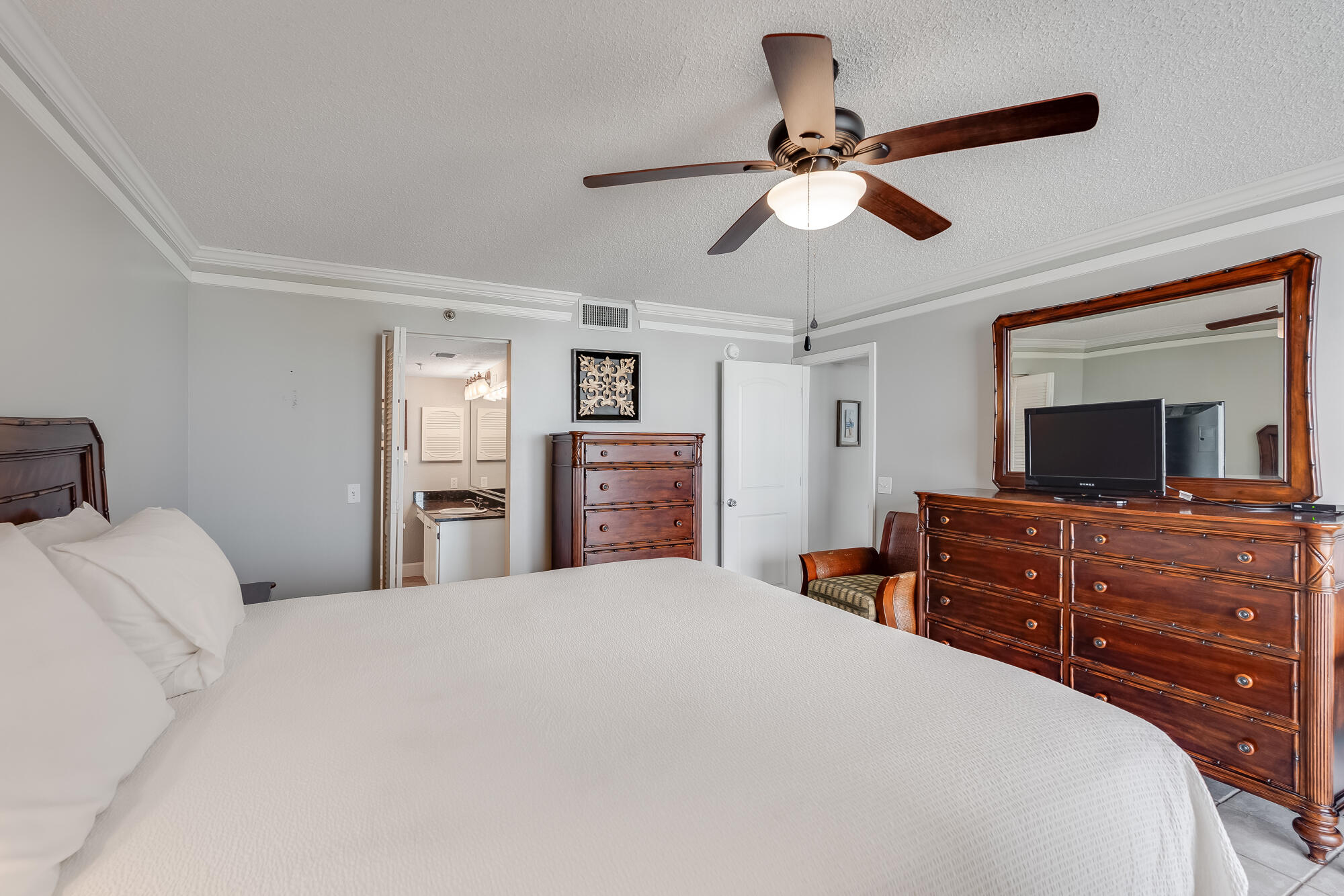 MAINSAIL CONDO PH 3 - Residential