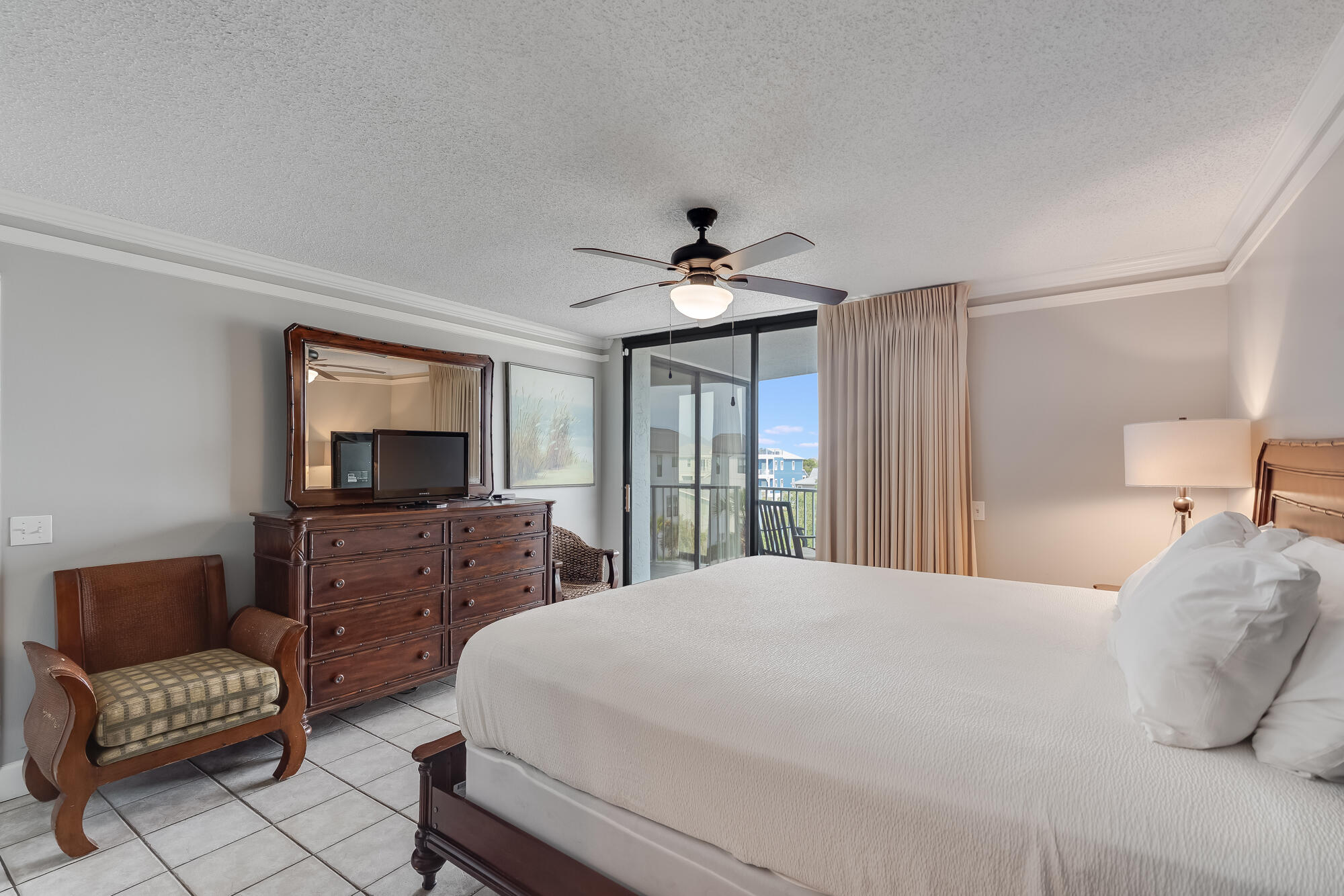 MAINSAIL CONDO PH 3 - Residential