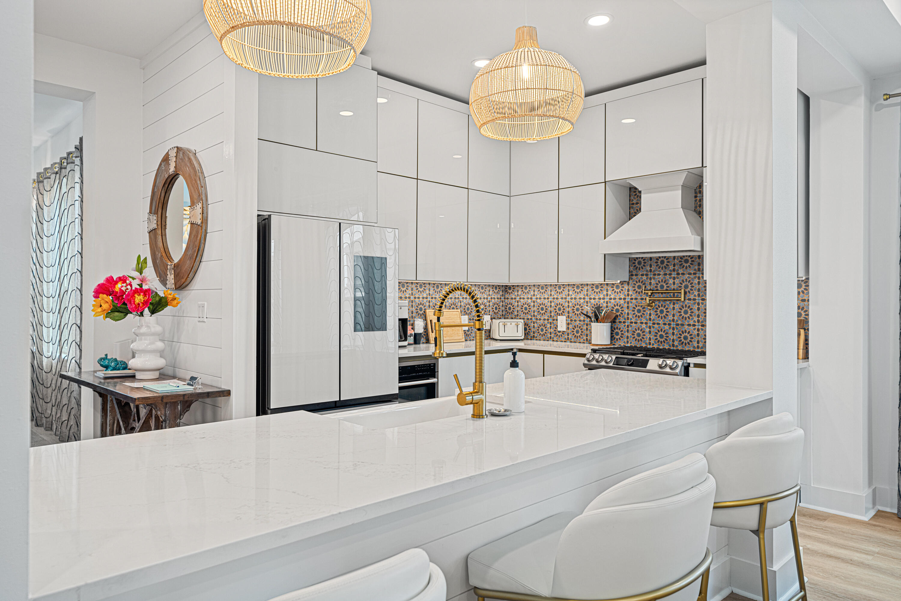 EMERALD WATERS VILLAGE - Residential