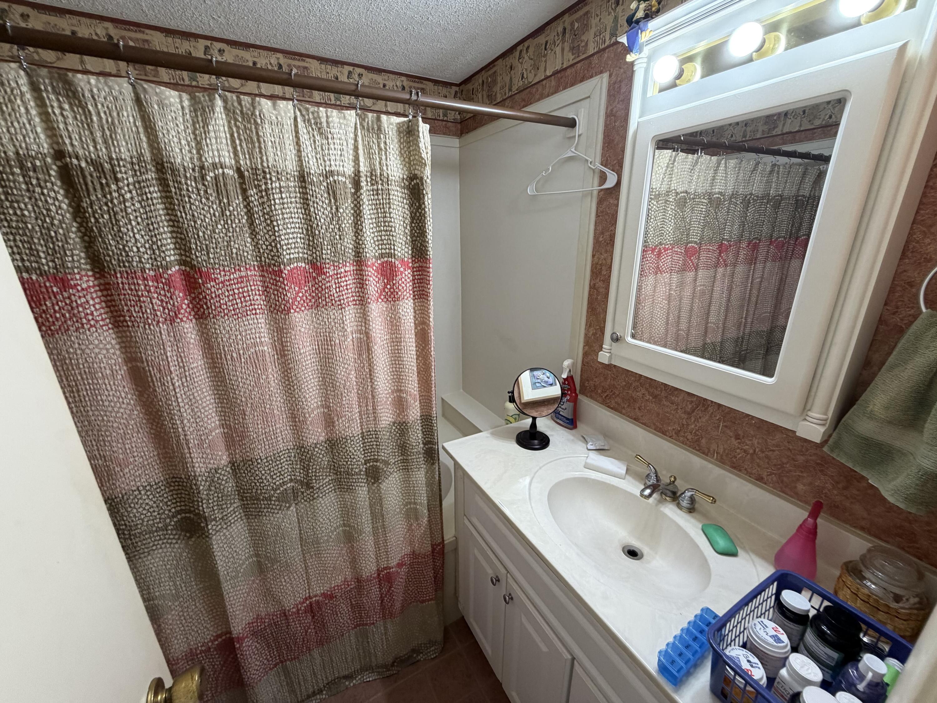 CALHOUN S/D TO DESTIN - Residential