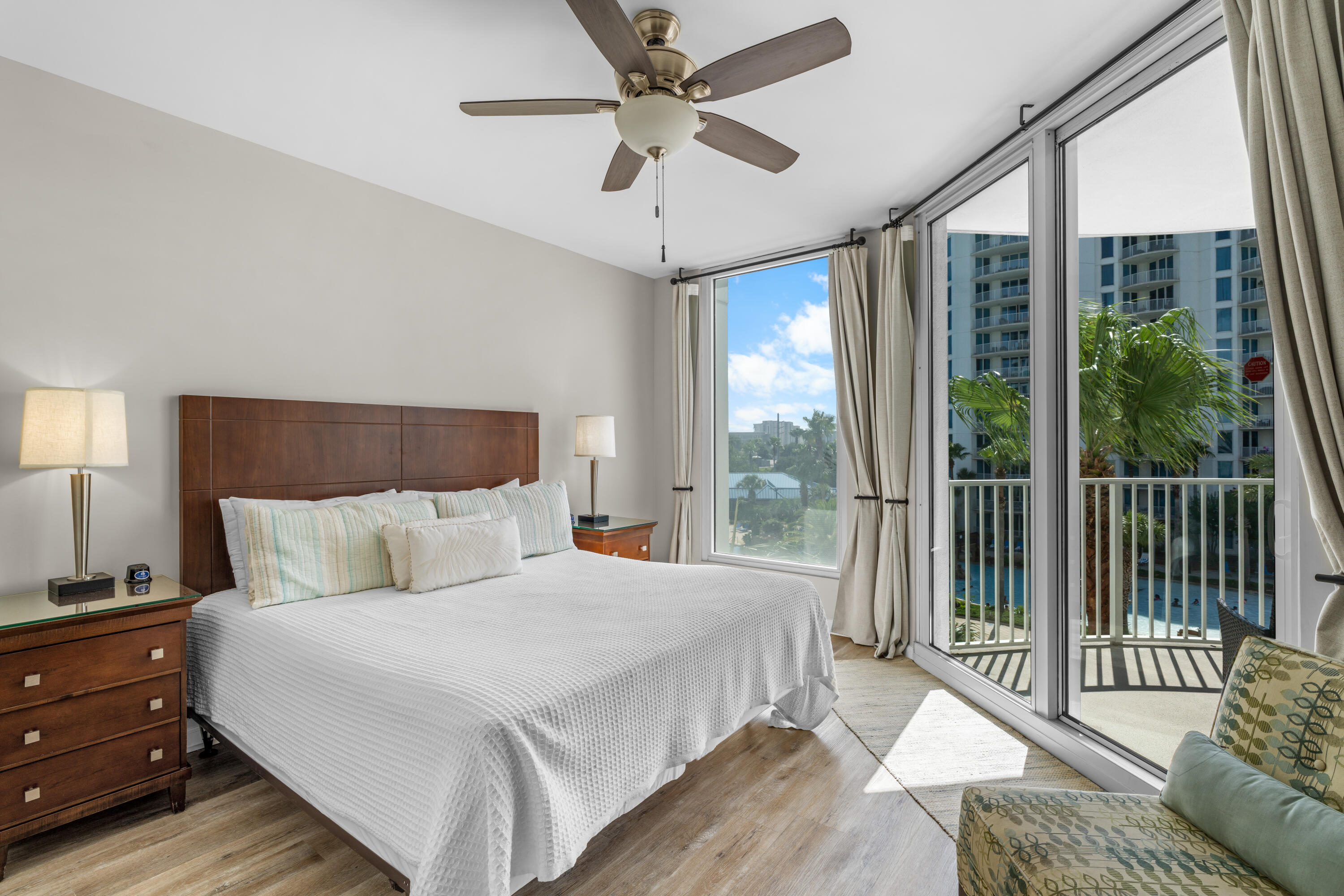 THE PALMS OF DESTIN - Residential