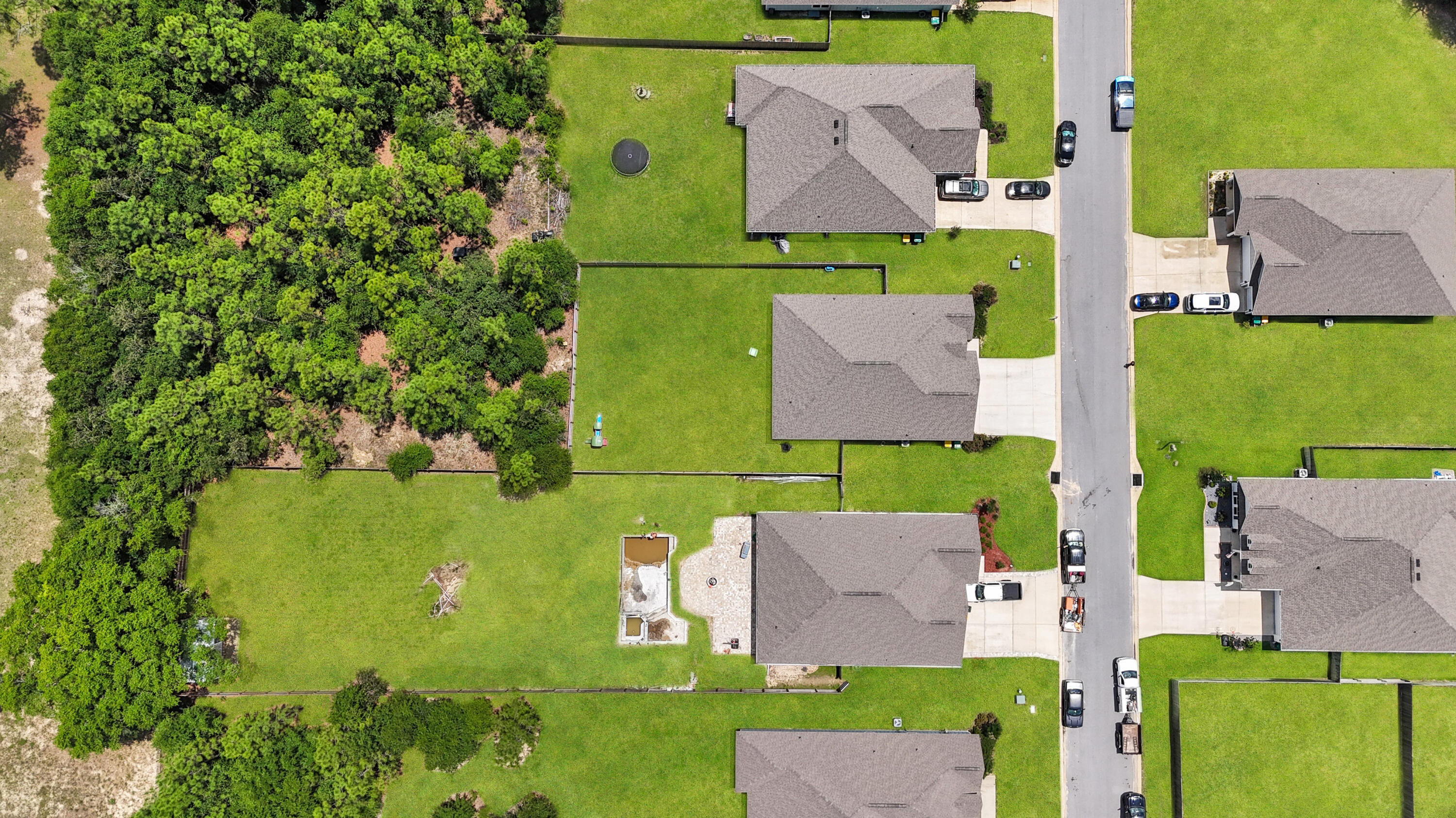 HILLWOOD ESTATES - Residential