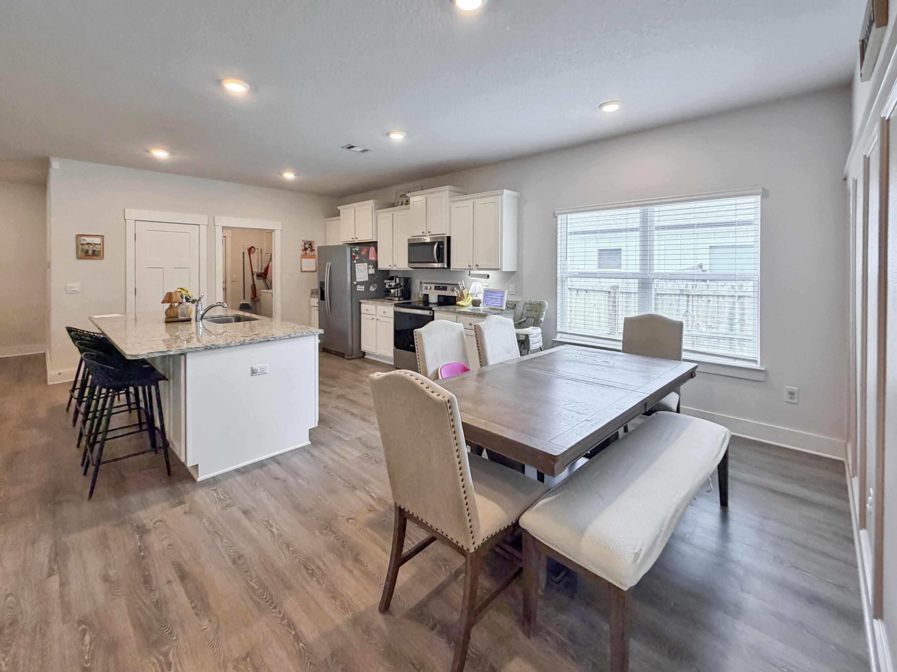 HILLWOOD ESTATES - Residential