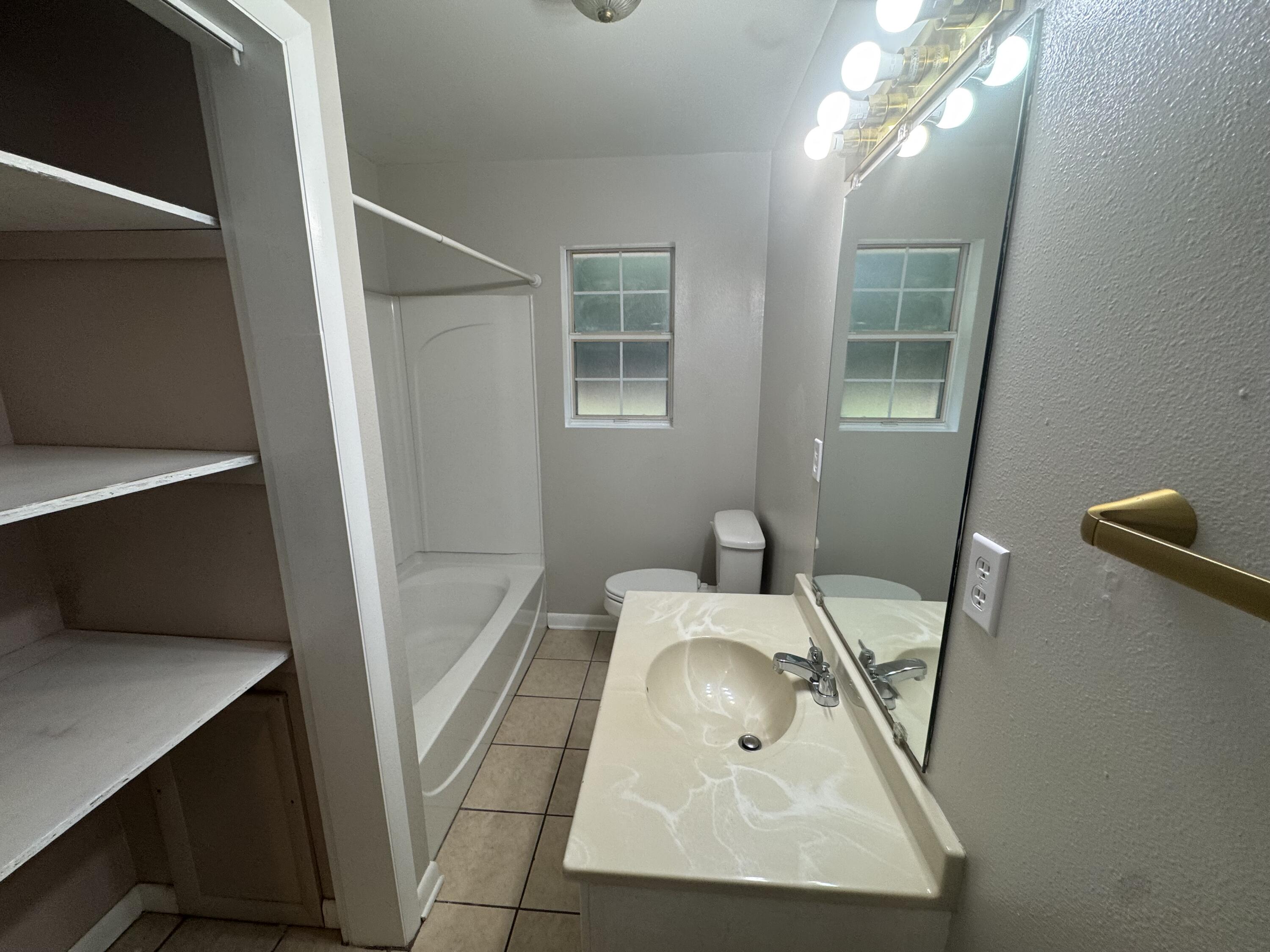METES & BOUNDS - Residential Lease