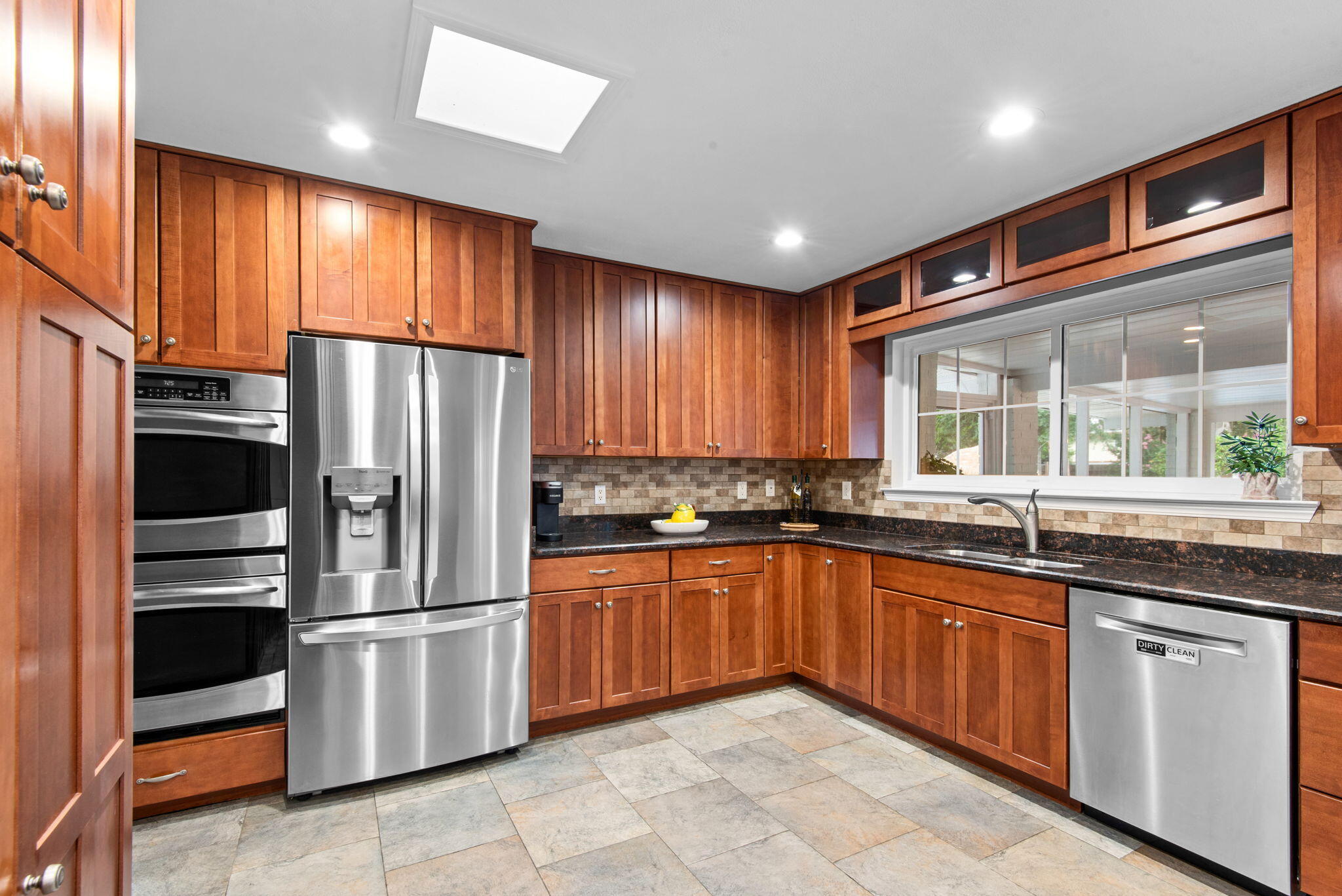 BAYOU POQUITO - Residential