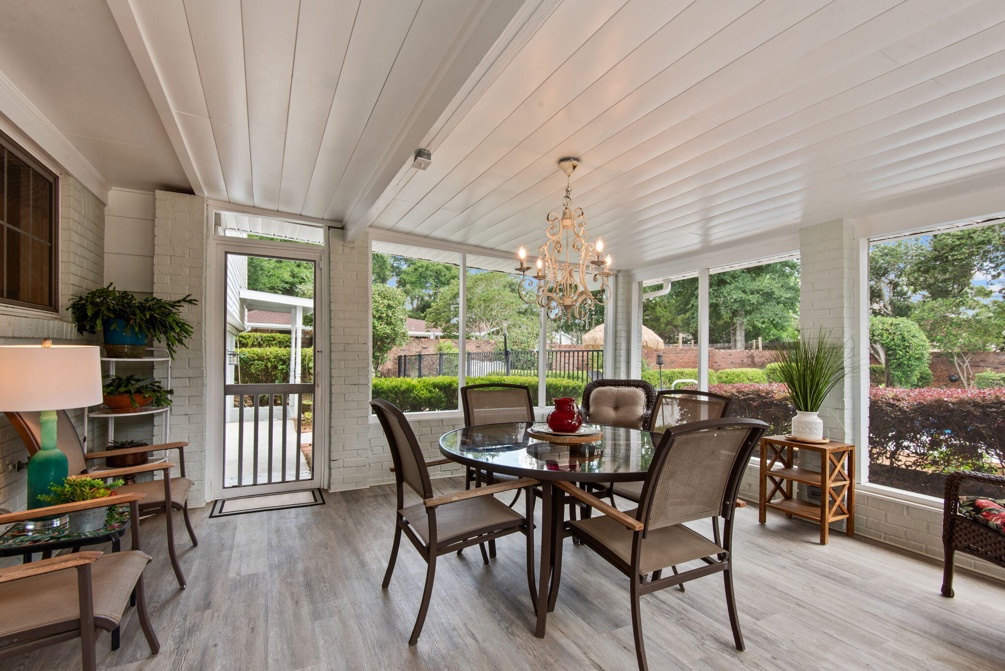 BAYOU POQUITO - Residential