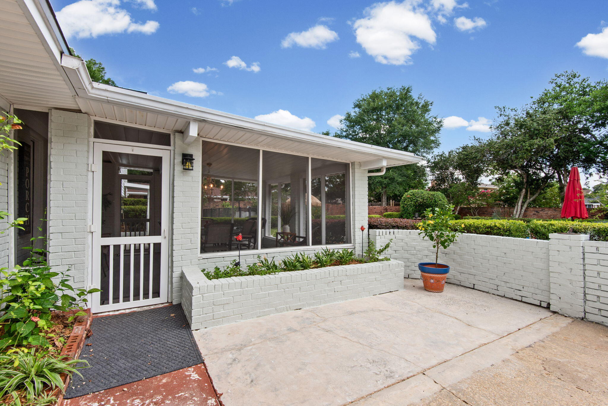 BAYOU POQUITO - Residential