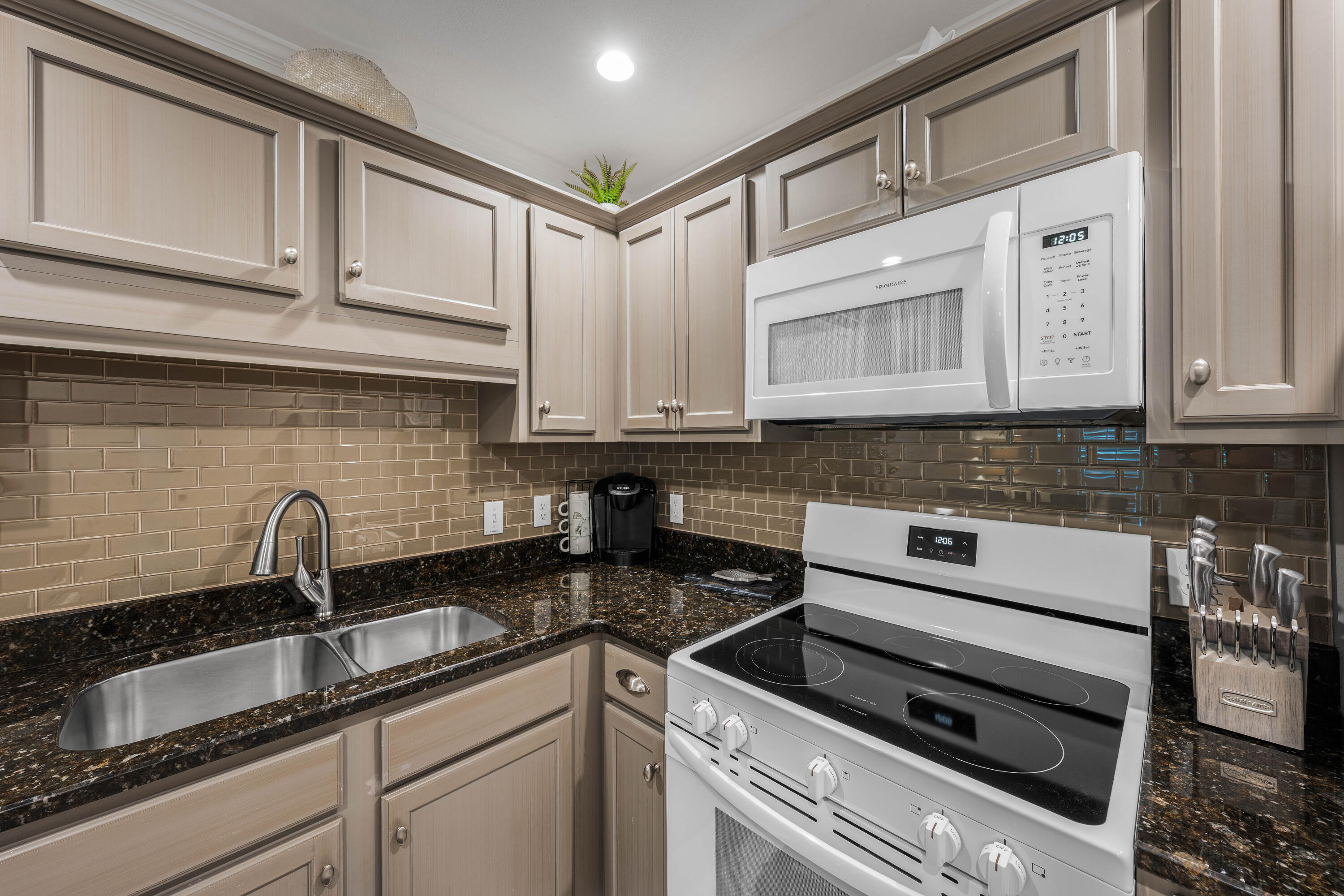 GRAND CARIBBEAN WEST CONDO - Residential