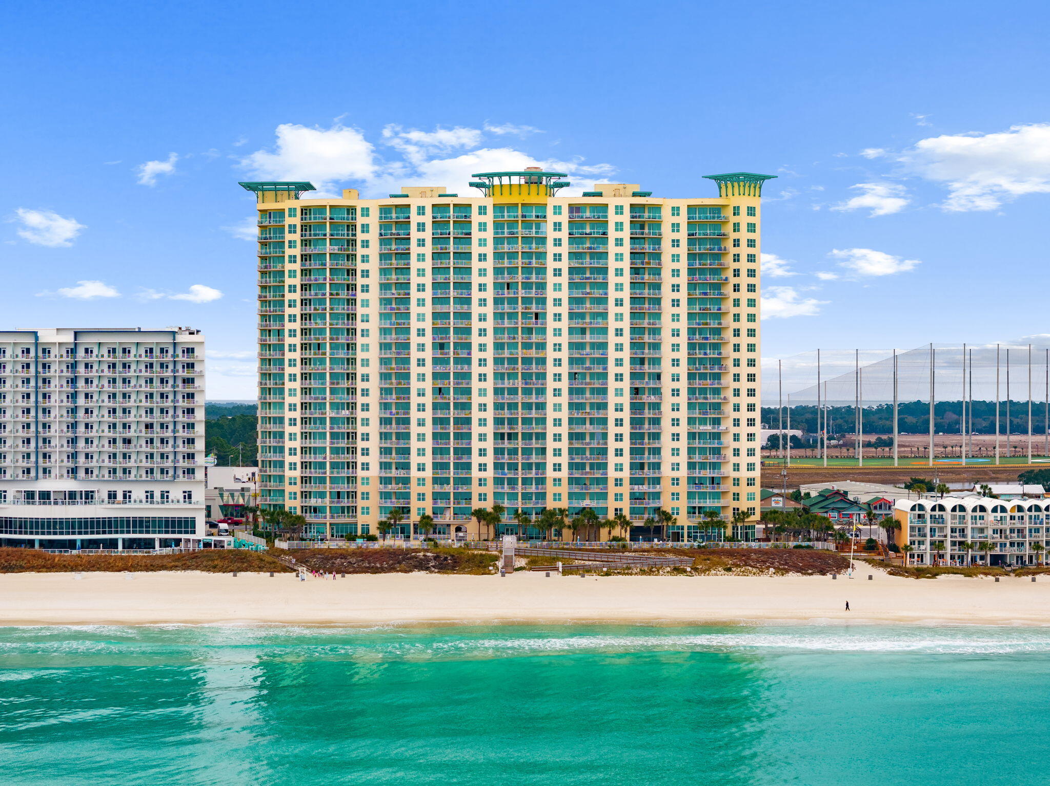 AQUA BEACHSIDE RESORT - Residential