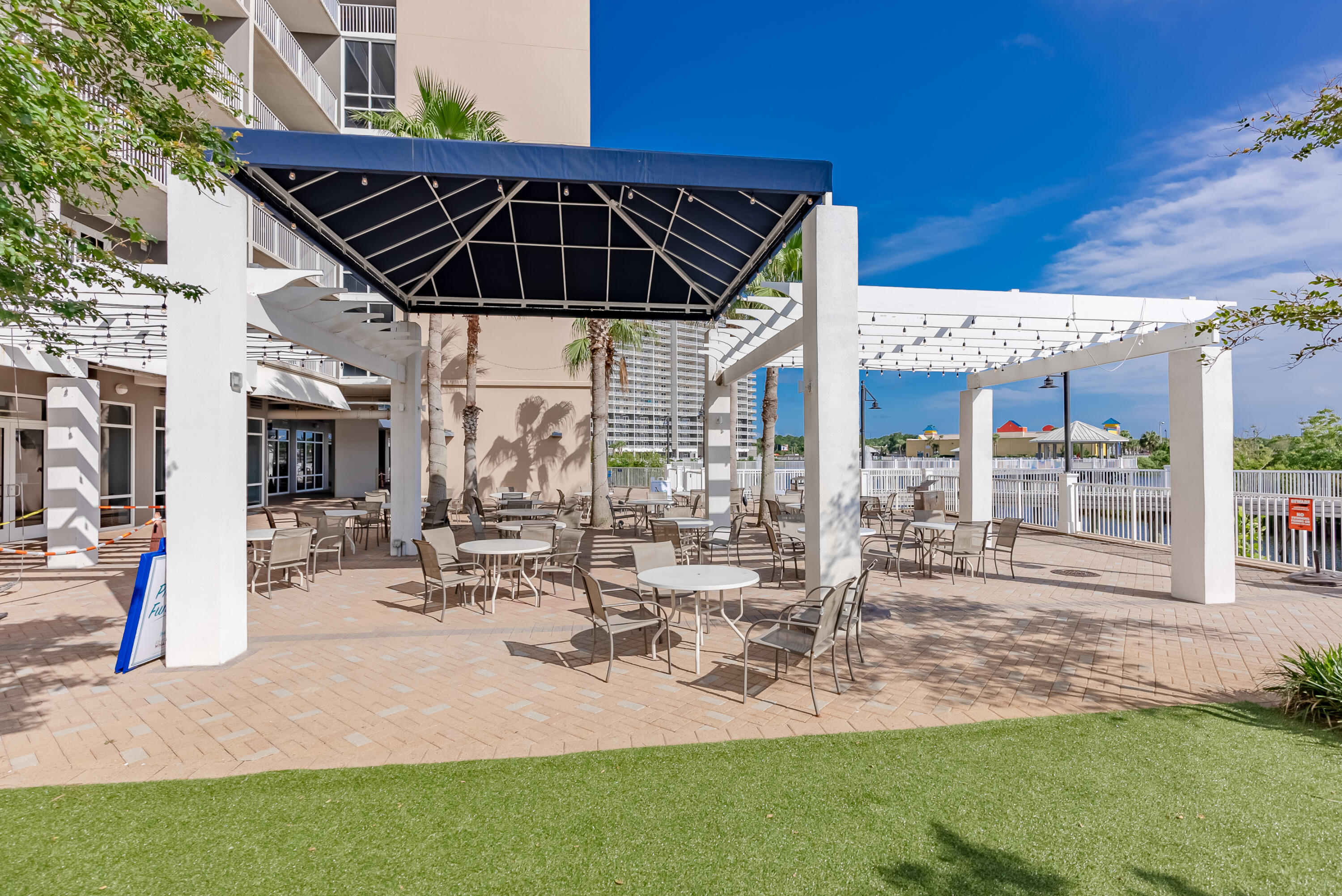 Laketown Wharf - Residential