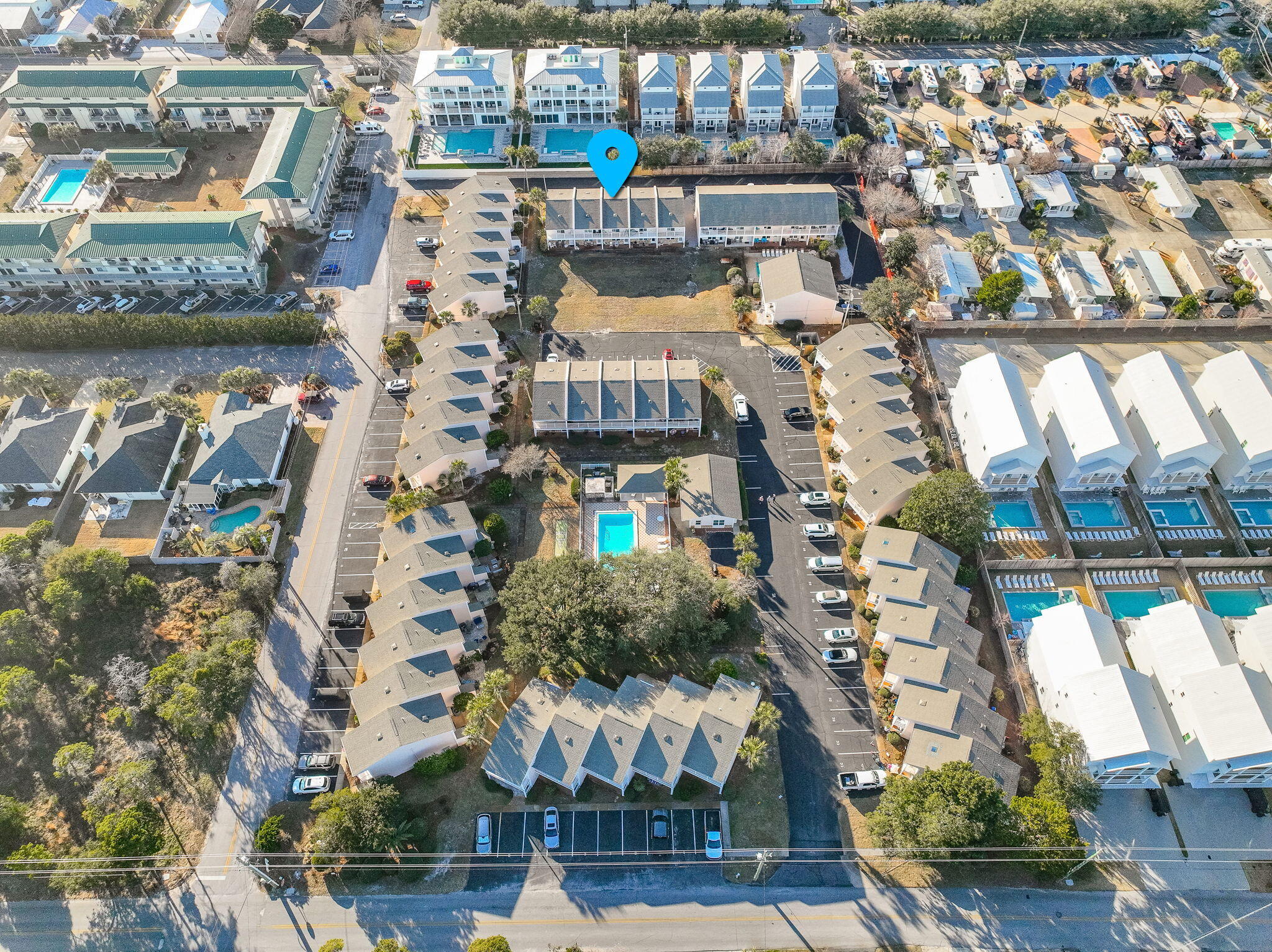 WOODLAND SHORES T/H PH 3 - Residential