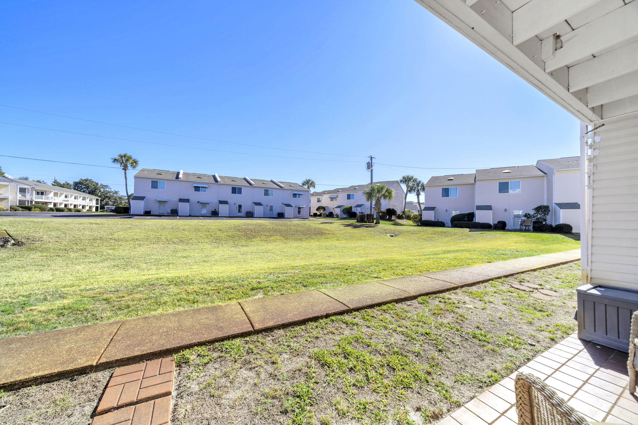 WOODLAND SHORES T/H PH 3 - Residential