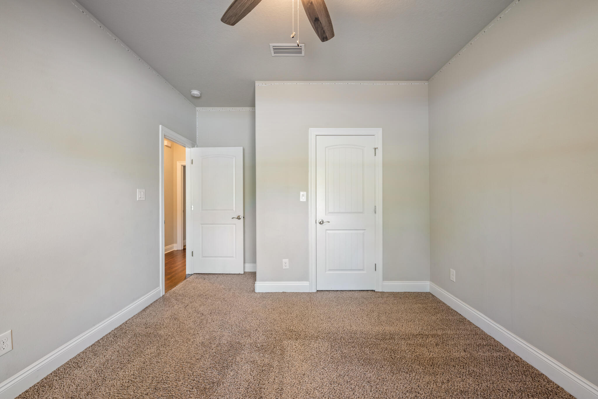 METES & BOUNDS - Residential Lease