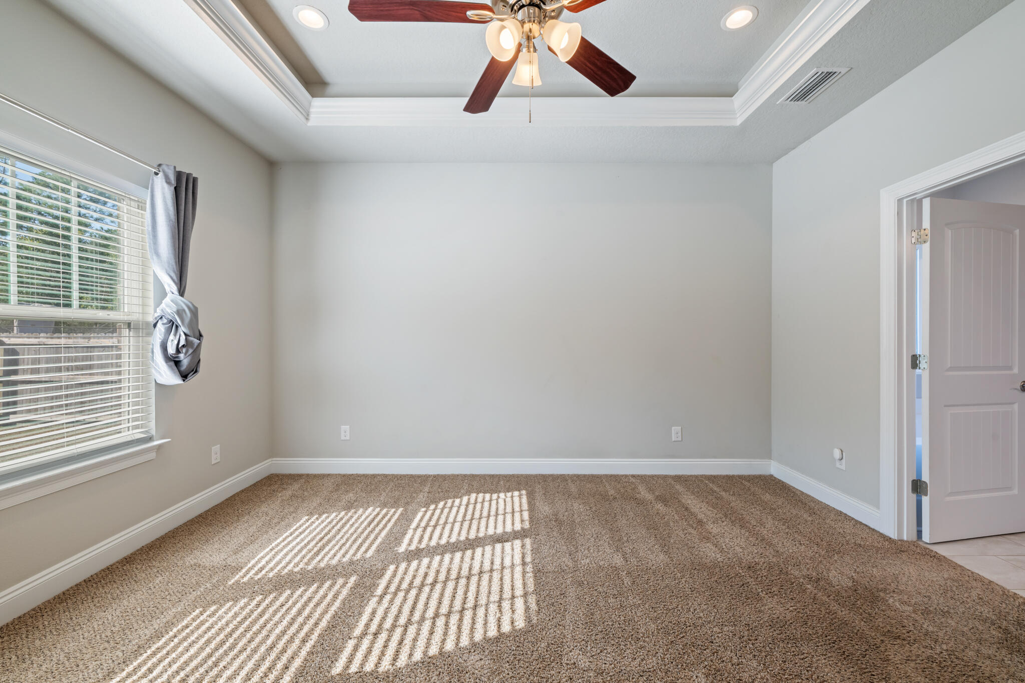 METES & BOUNDS - Residential Lease