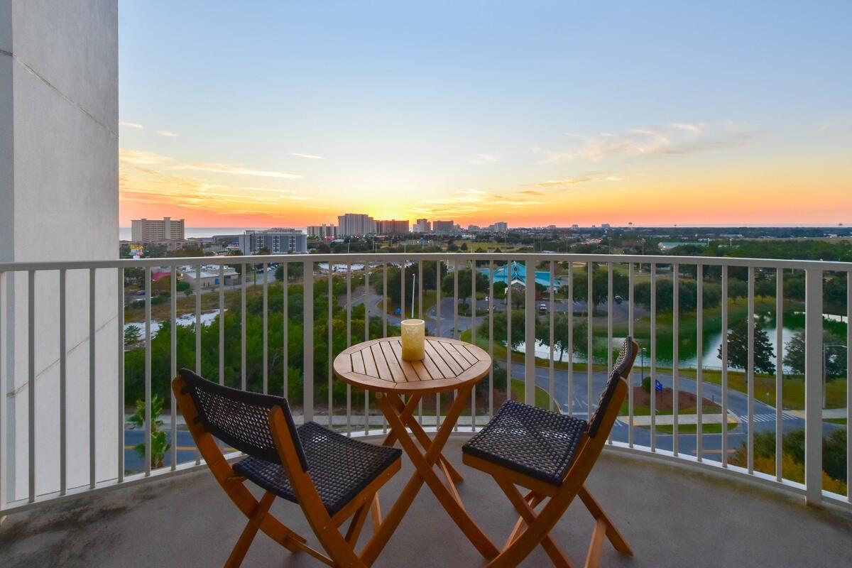 THE PALMS OF DESTIN - Residential