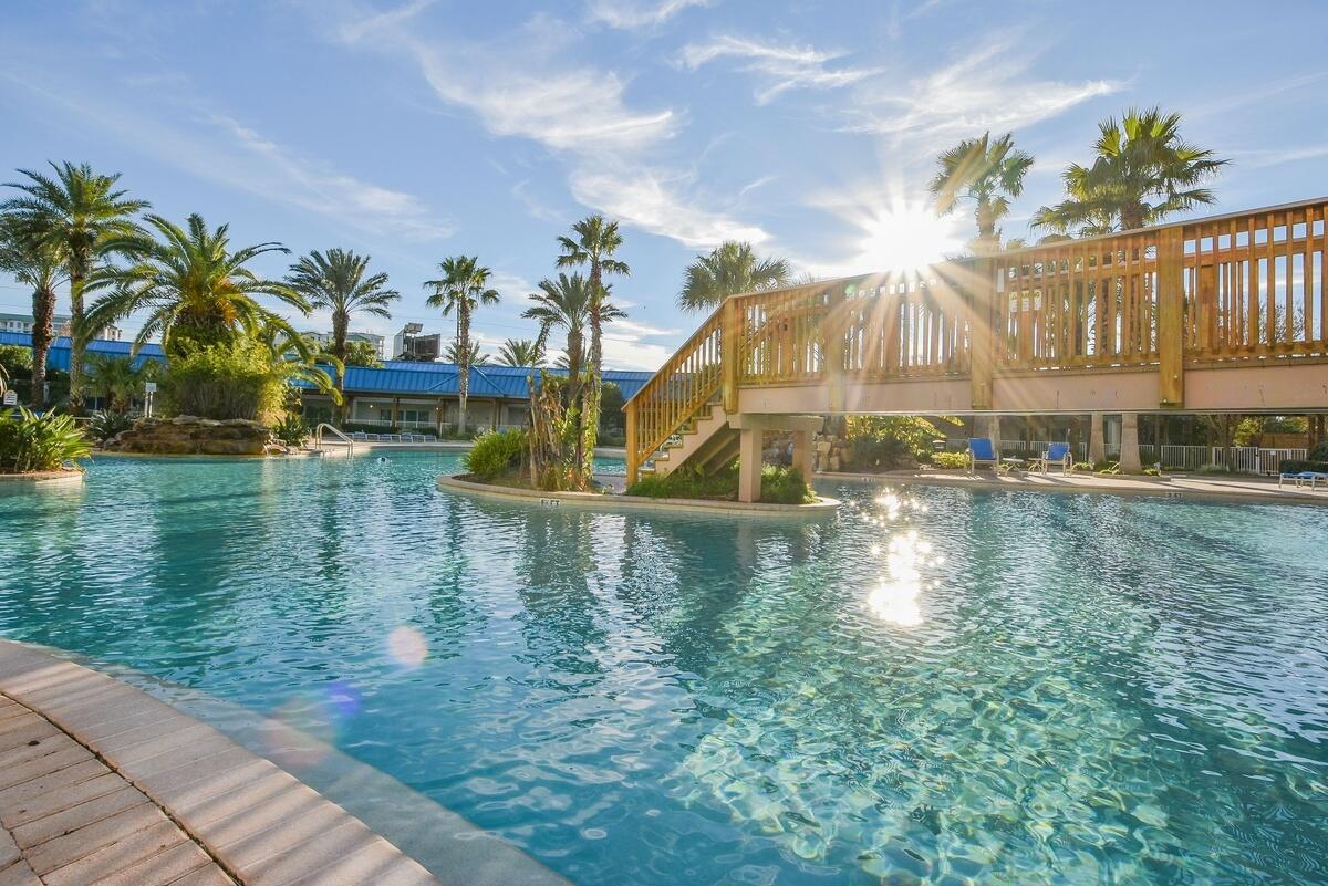 THE PALMS OF DESTIN - Residential