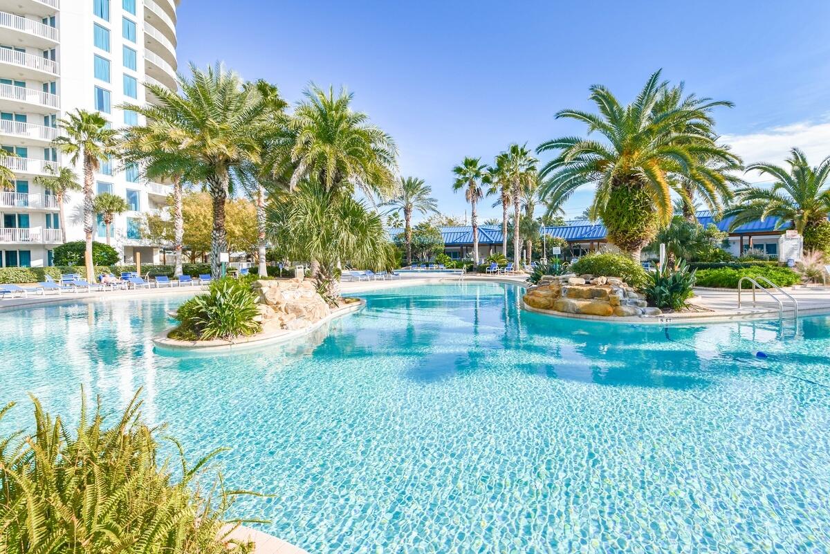 THE PALMS OF DESTIN - Residential