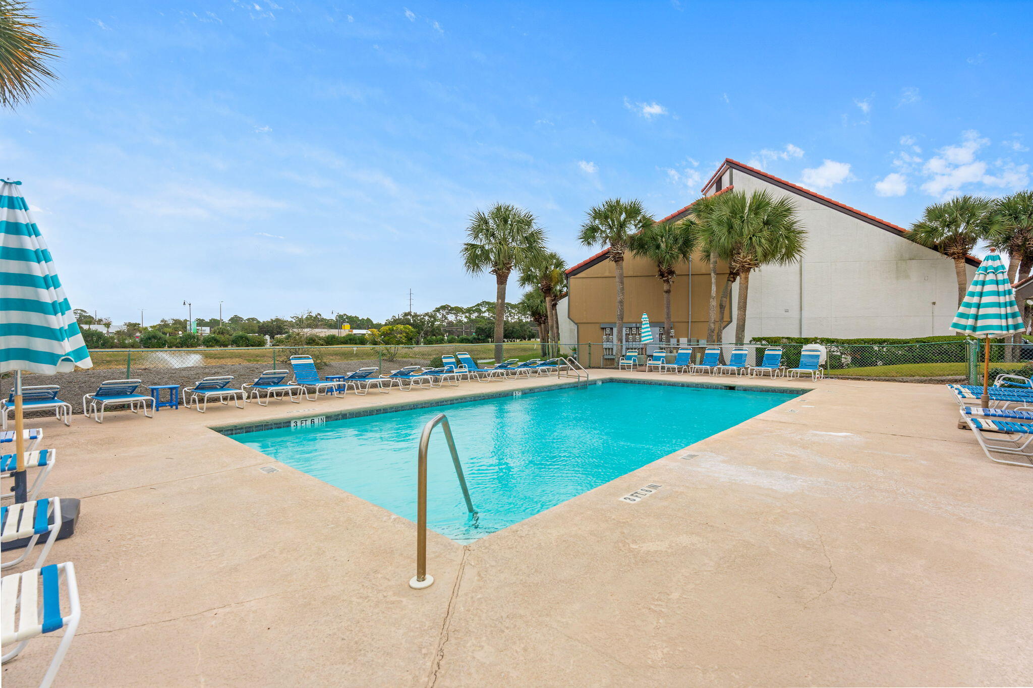 Edgewater Golf Villas I - Residential