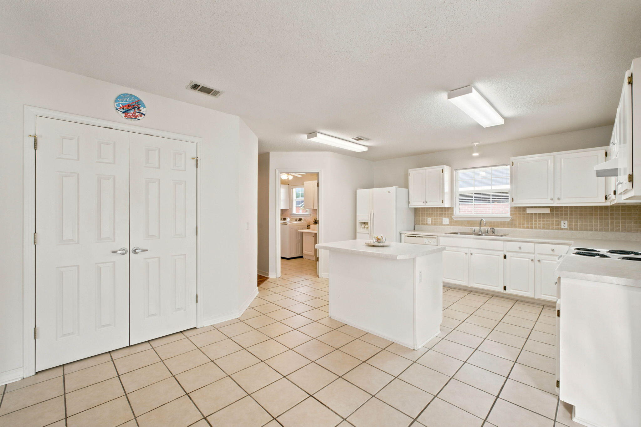 LILLIAN WOODS - Residential