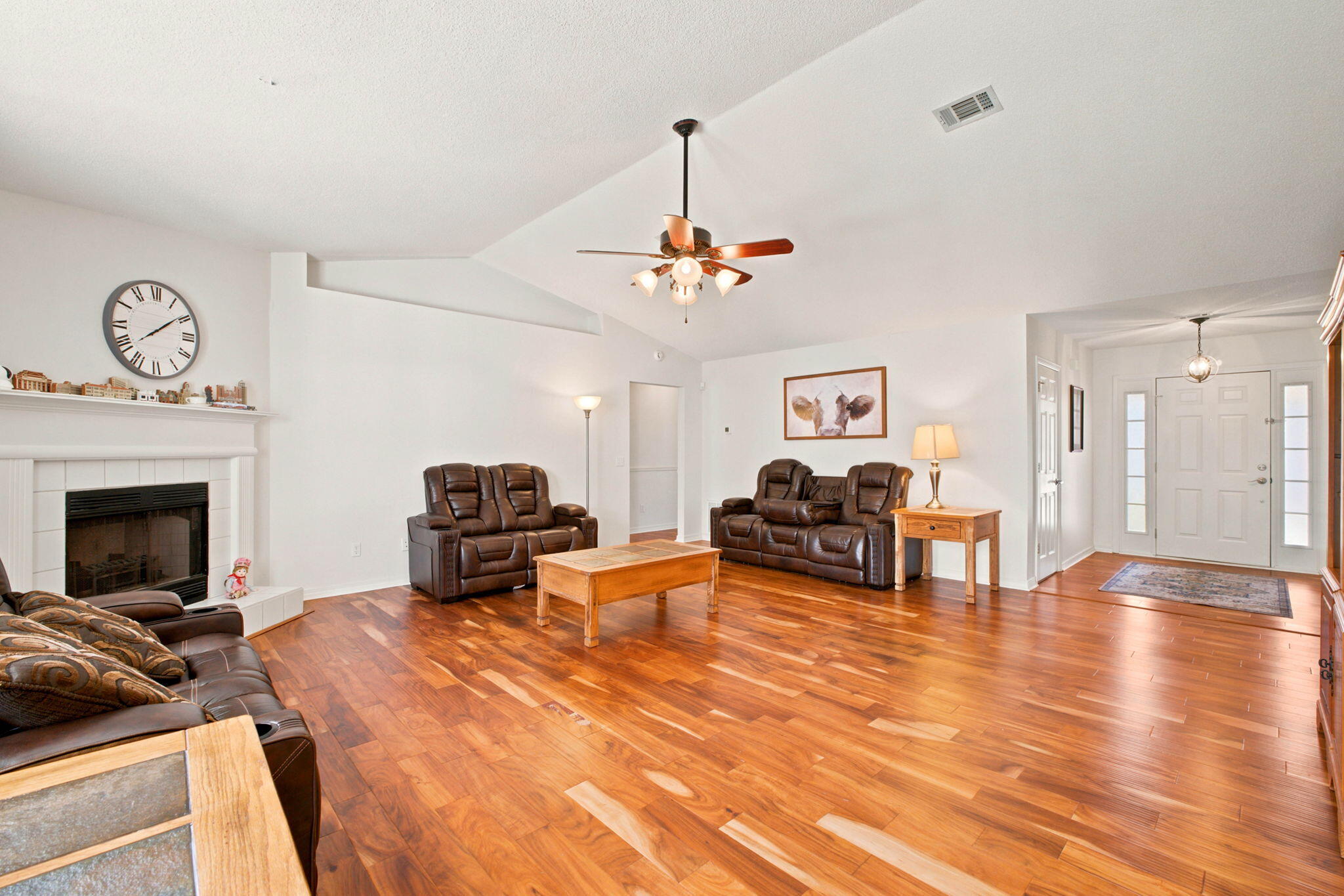 LILLIAN WOODS - Residential