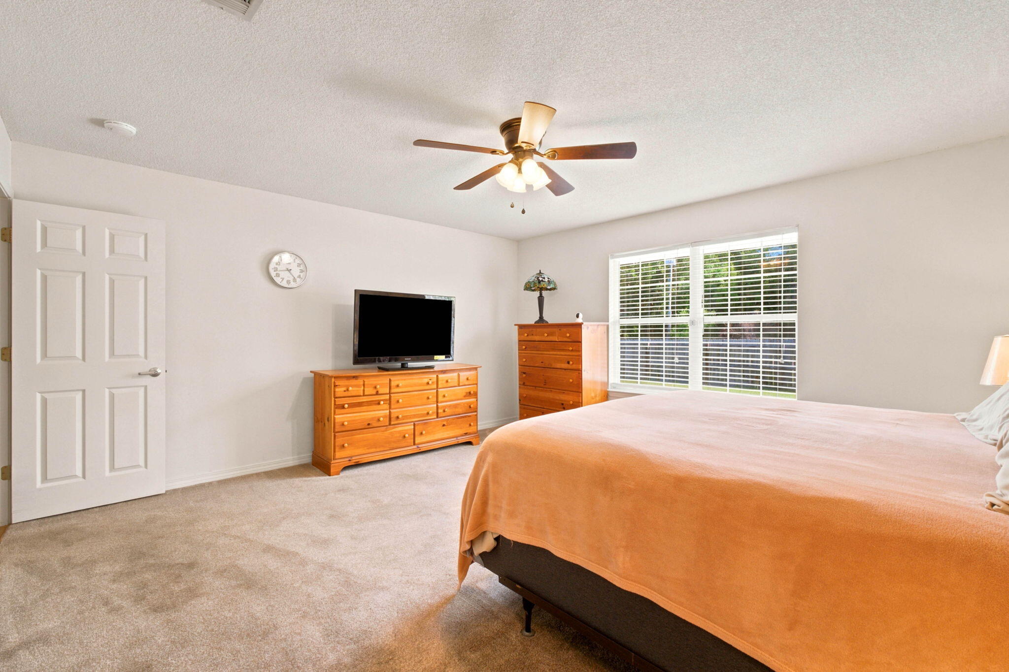 LILLIAN WOODS - Residential