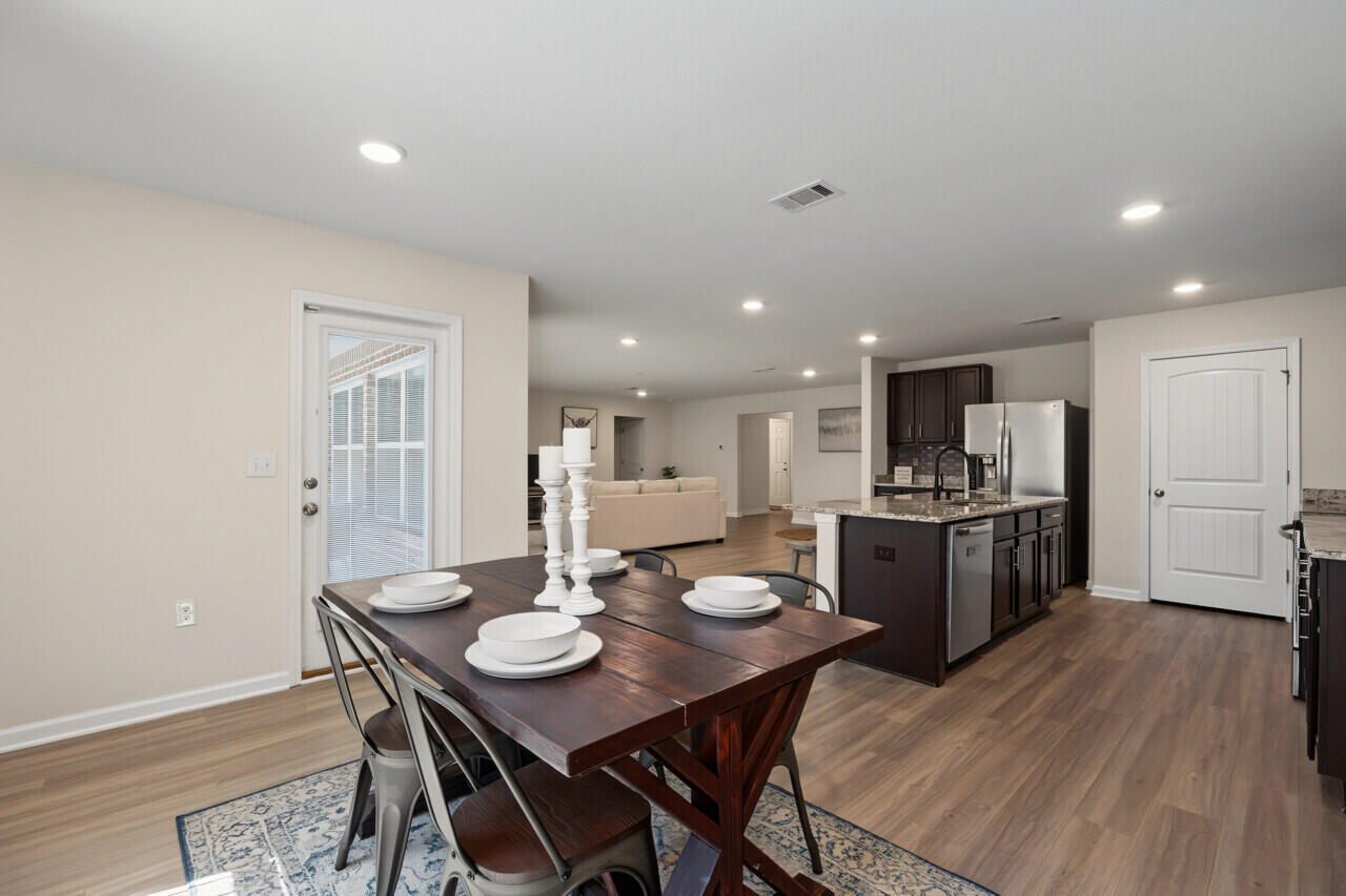 REDSTONE ESTATES - Residential