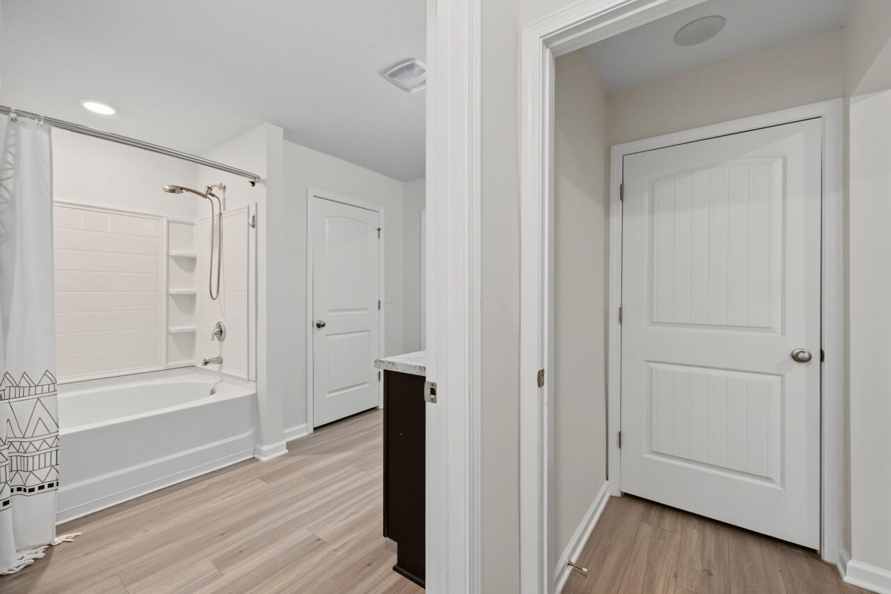 REDSTONE ESTATES - Residential