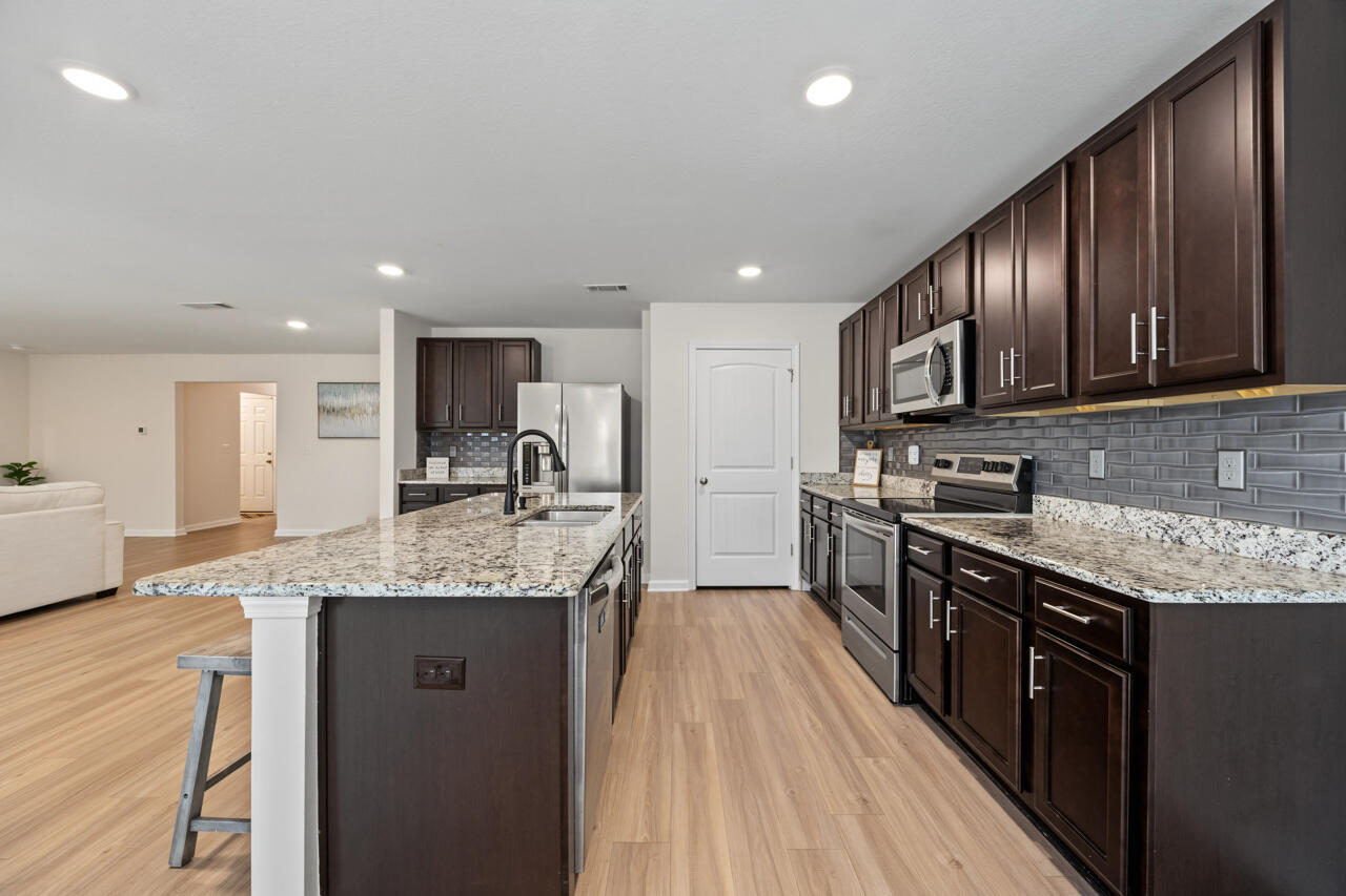 REDSTONE ESTATES - Residential