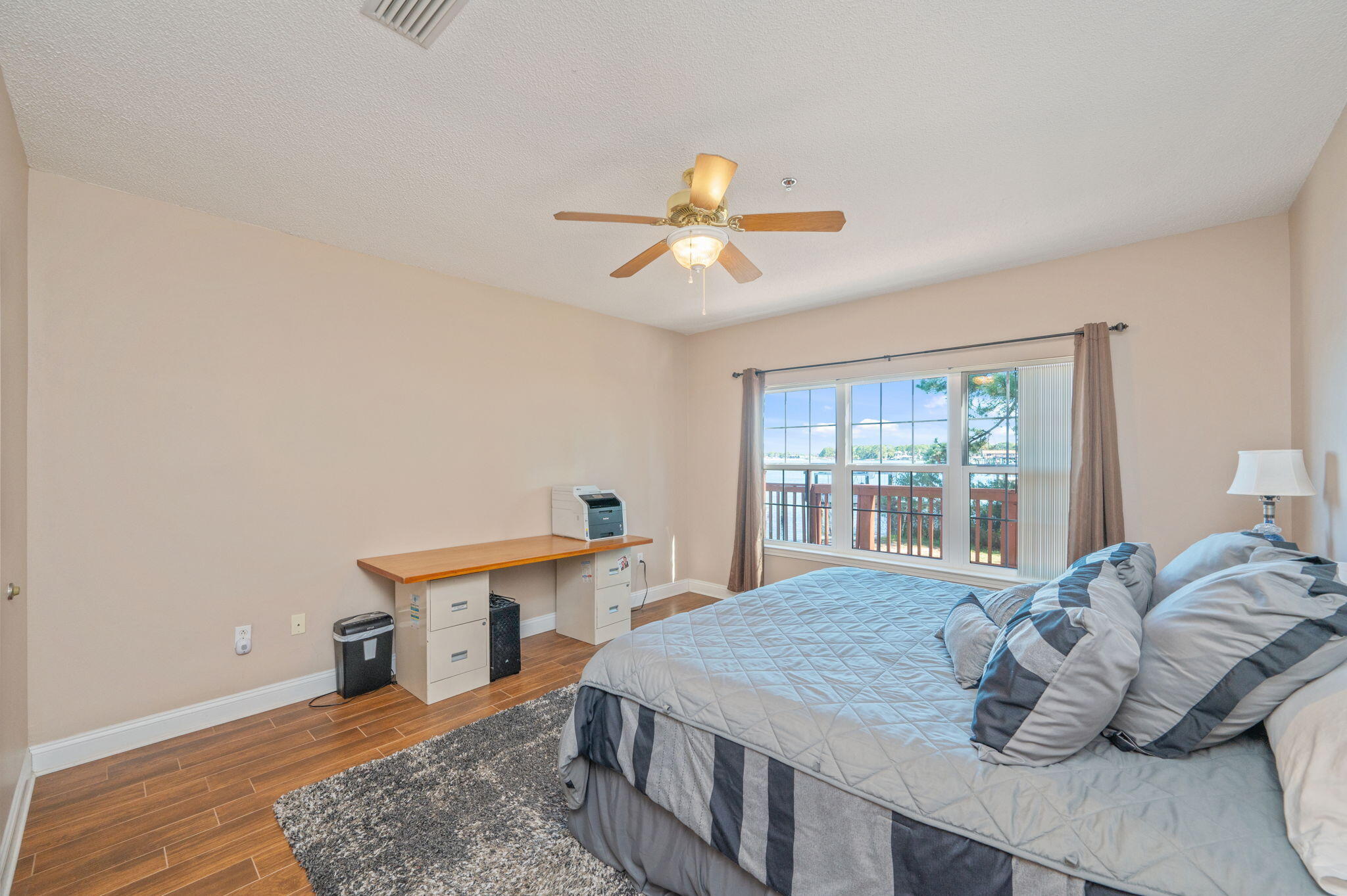 LAGUNA LANDING - Residential