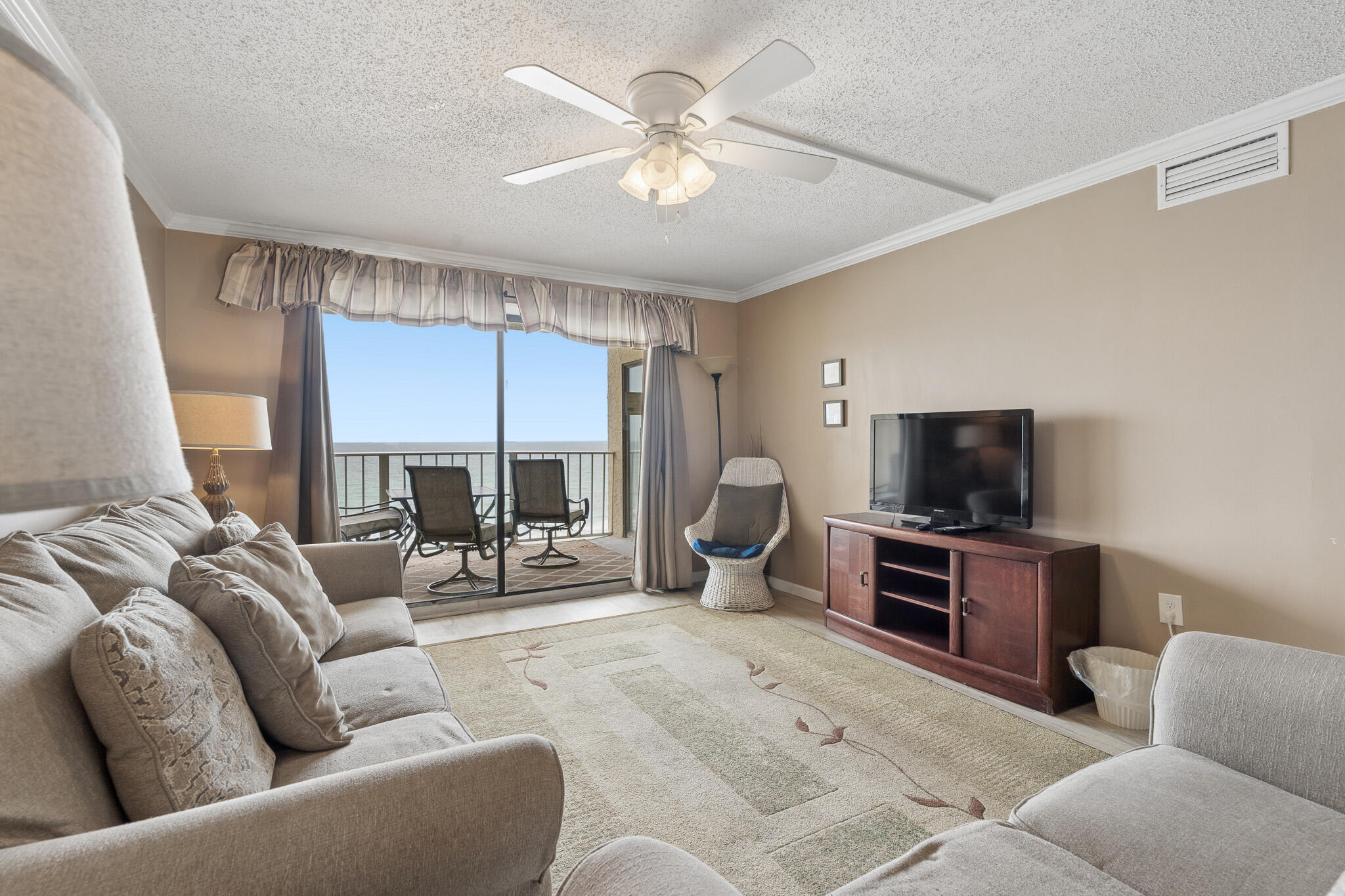 REGENCY TOWERS CONDO - Residential