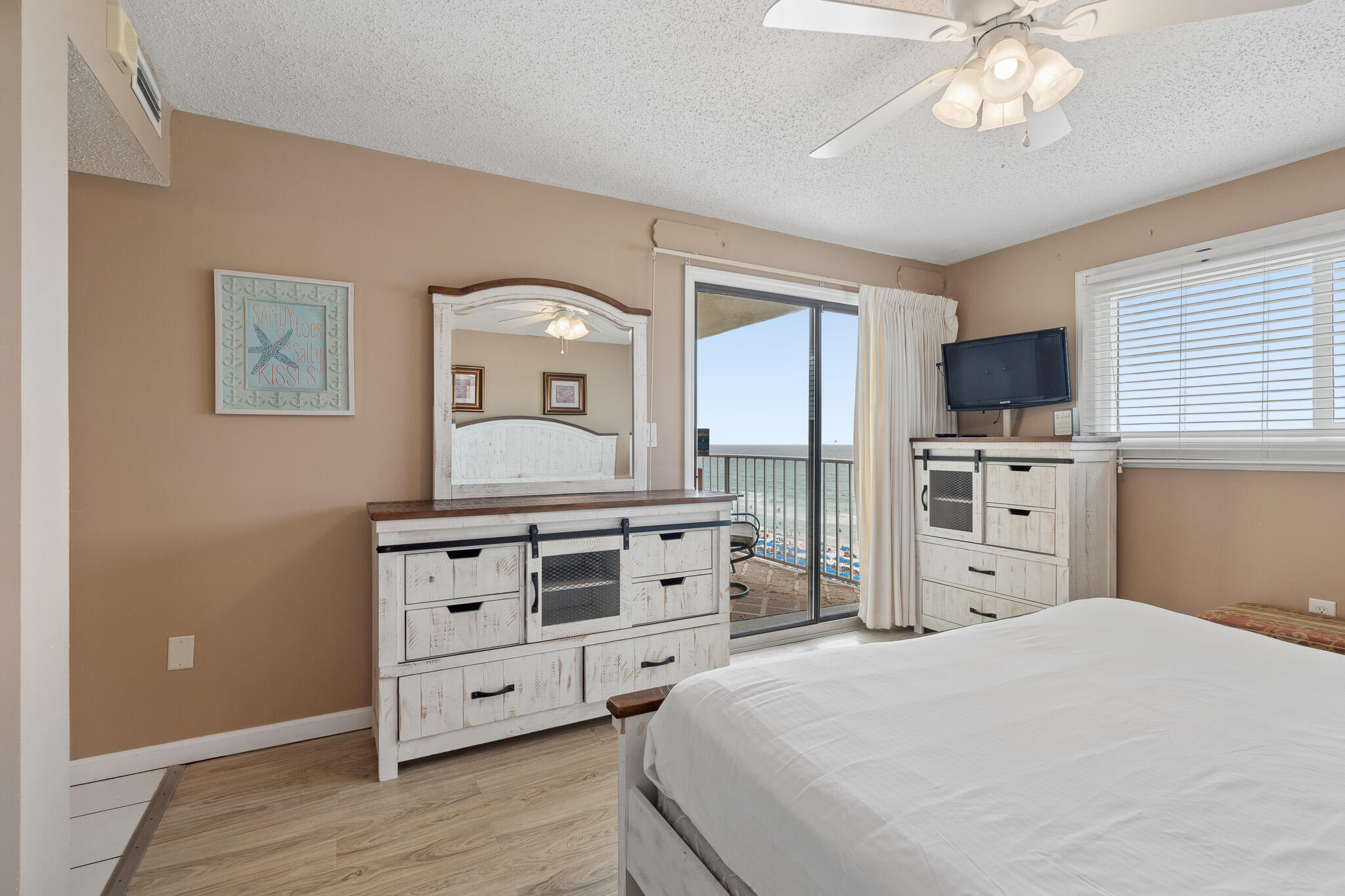 REGENCY TOWERS CONDO - Residential